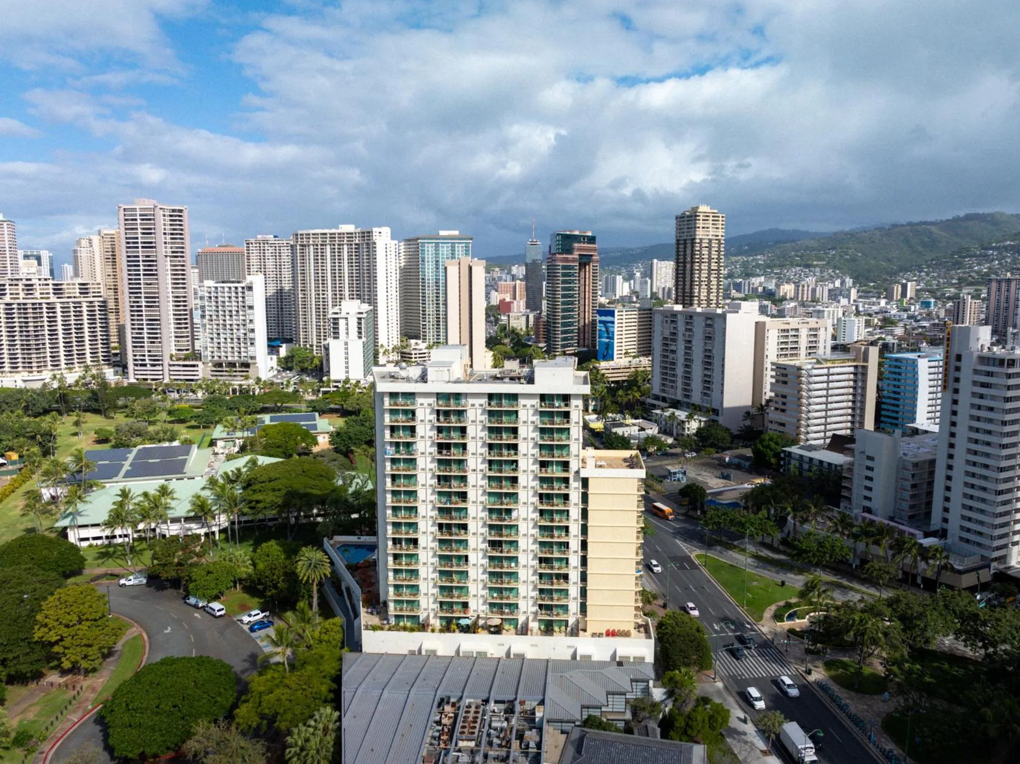 Property building in Luana Waikiki Hotel & Suites