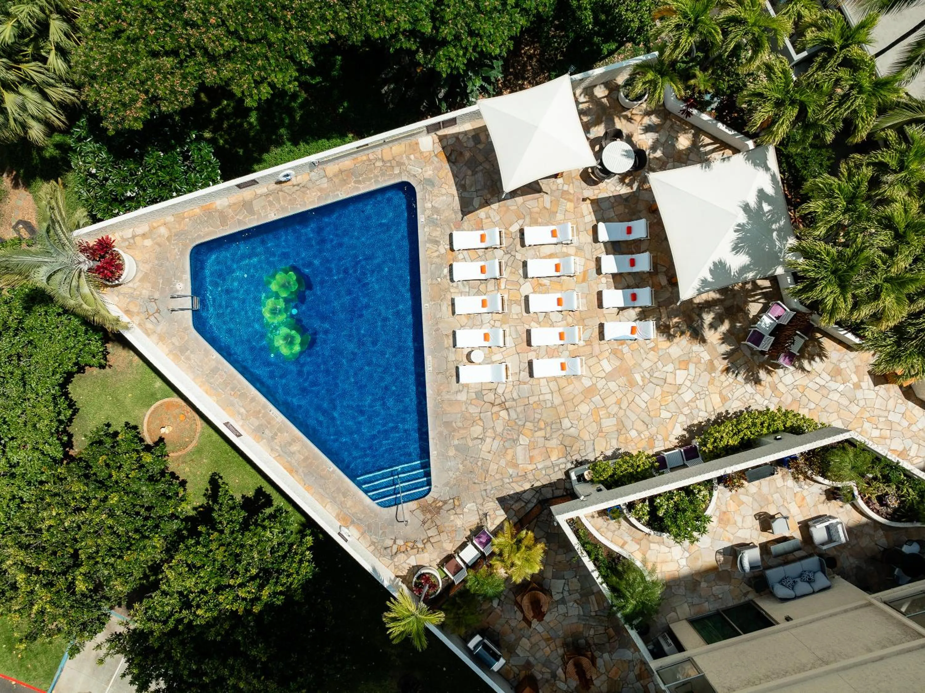 Swimming pool in Luana Waikiki Hotel & Suites
