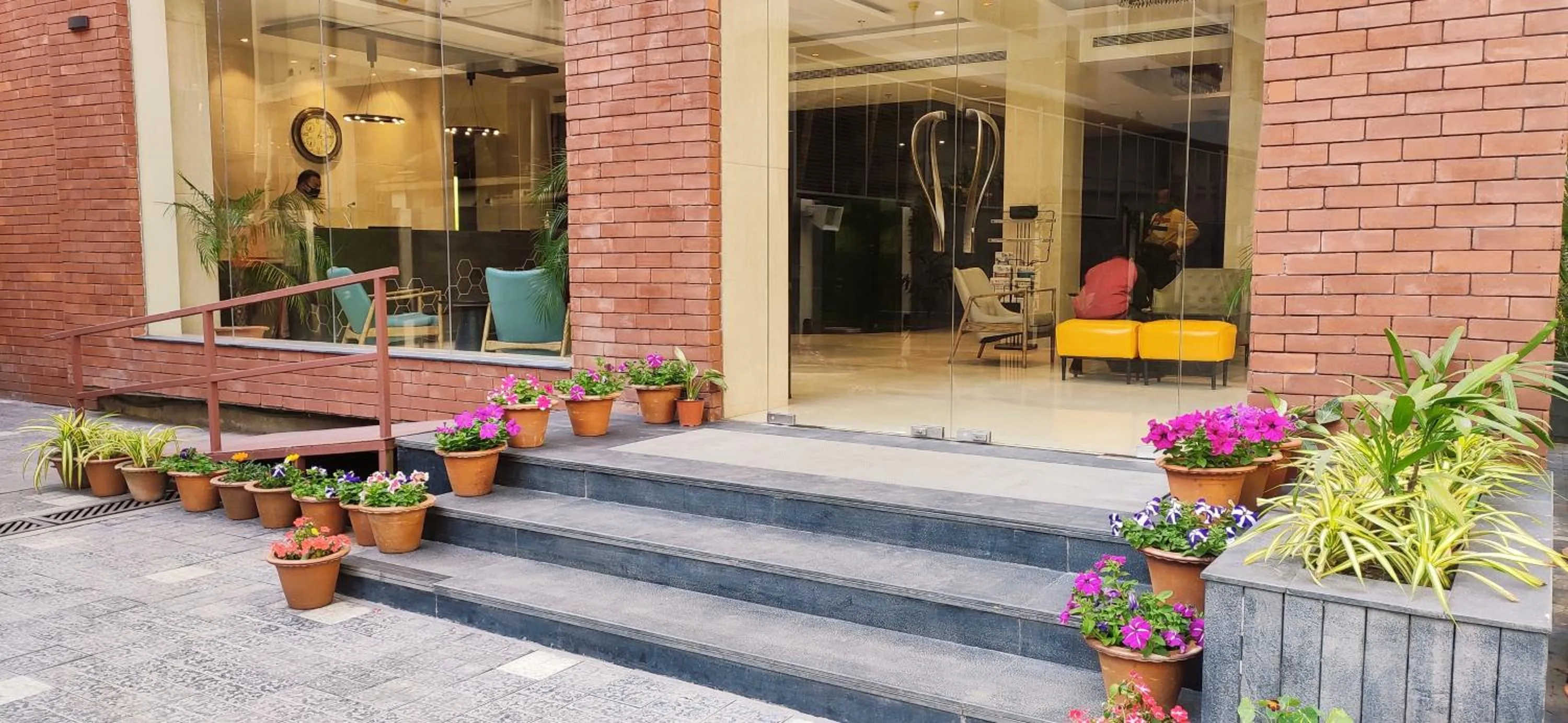 Facade/entrance in Sunhill Portico