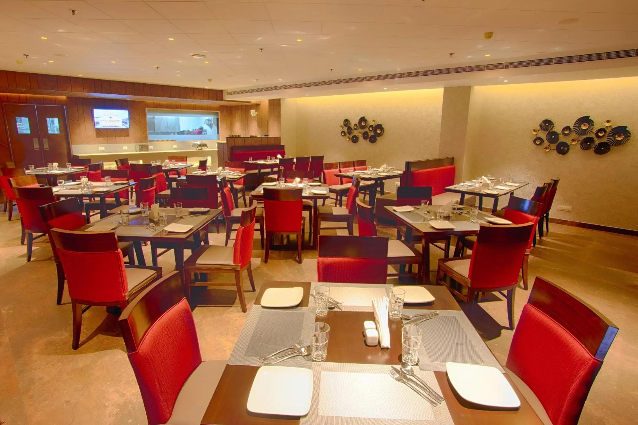 Restaurant/places to eat in Sunhill Portico