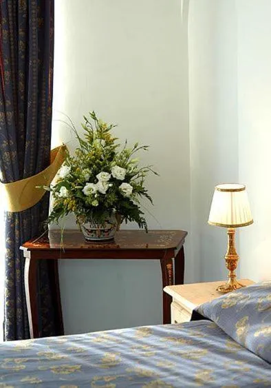 Decorative detail, Bed in Hotel Bussola