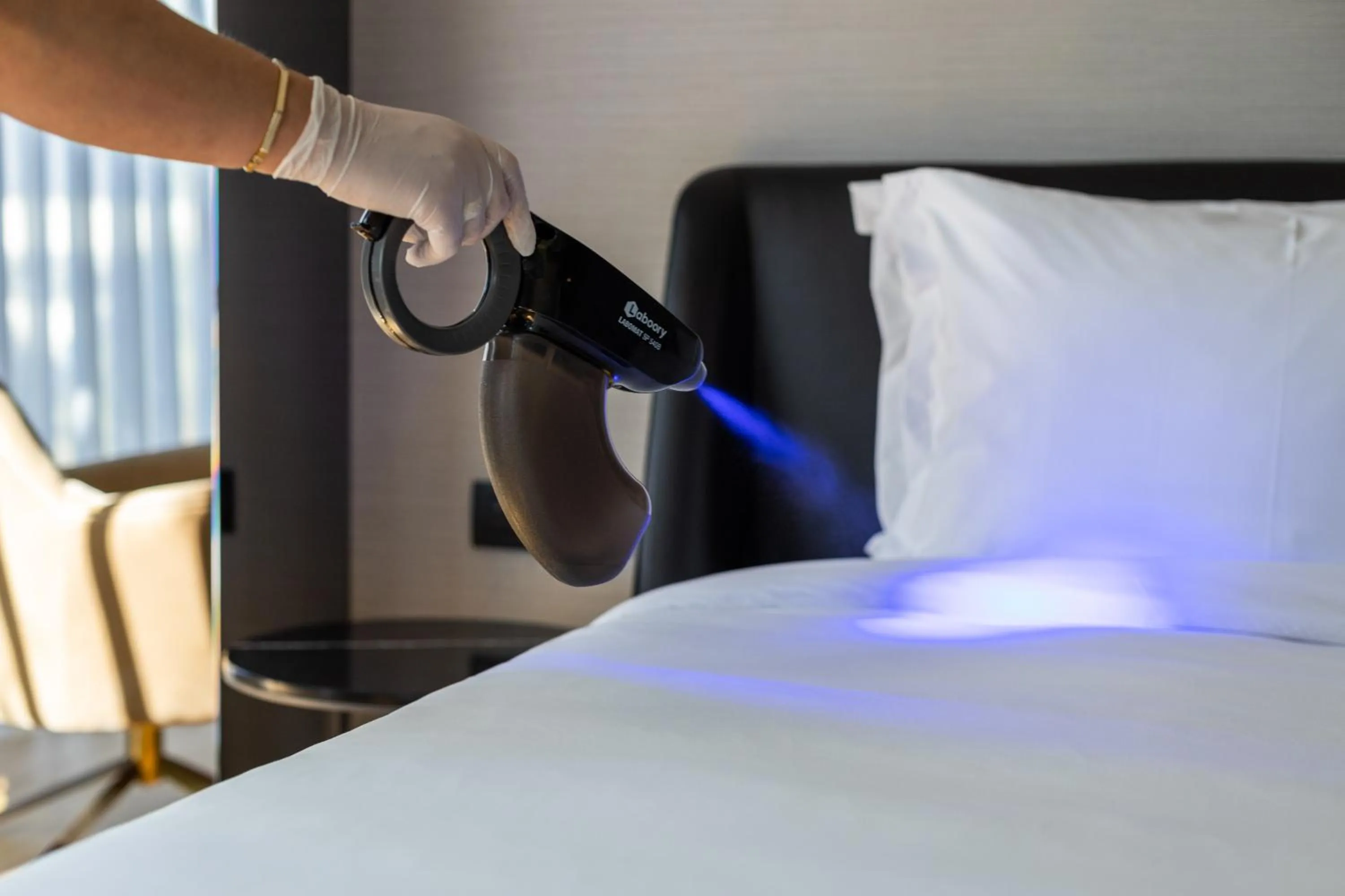 Property building, Bed in Hotel MANAMI