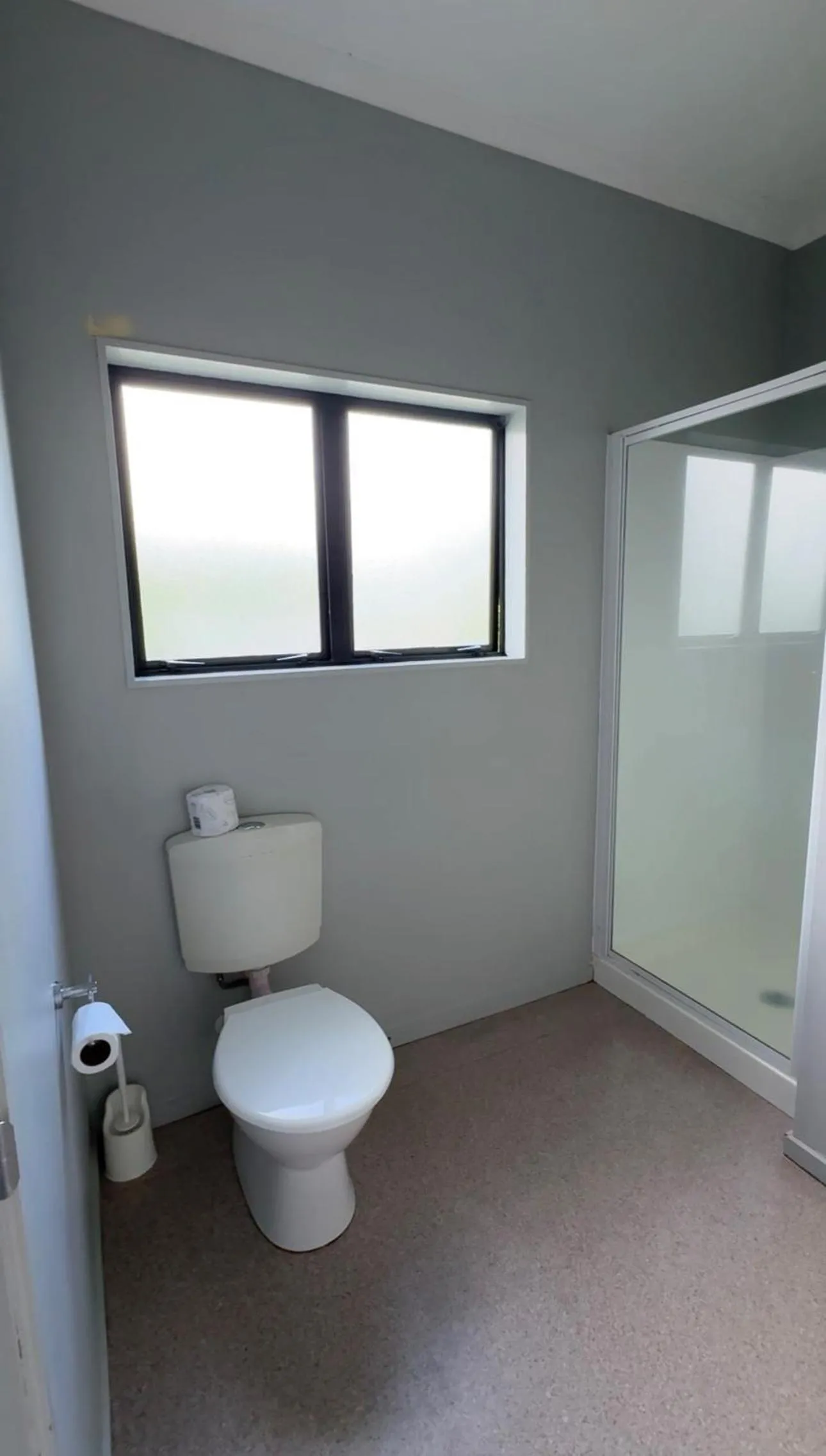 Toilet in O'Reillys Motel