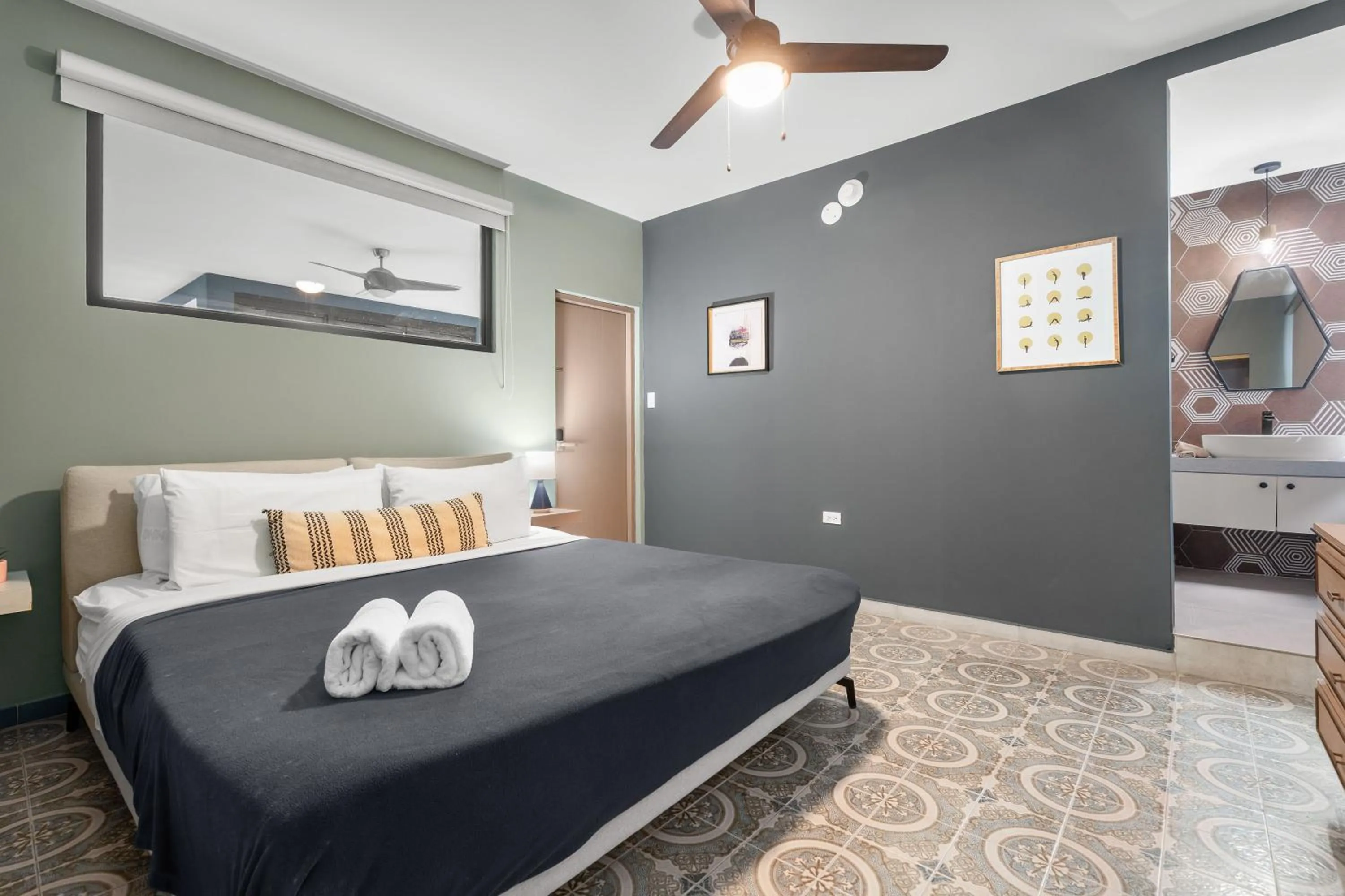 Bedroom, Bed in La Buena Vida Inn