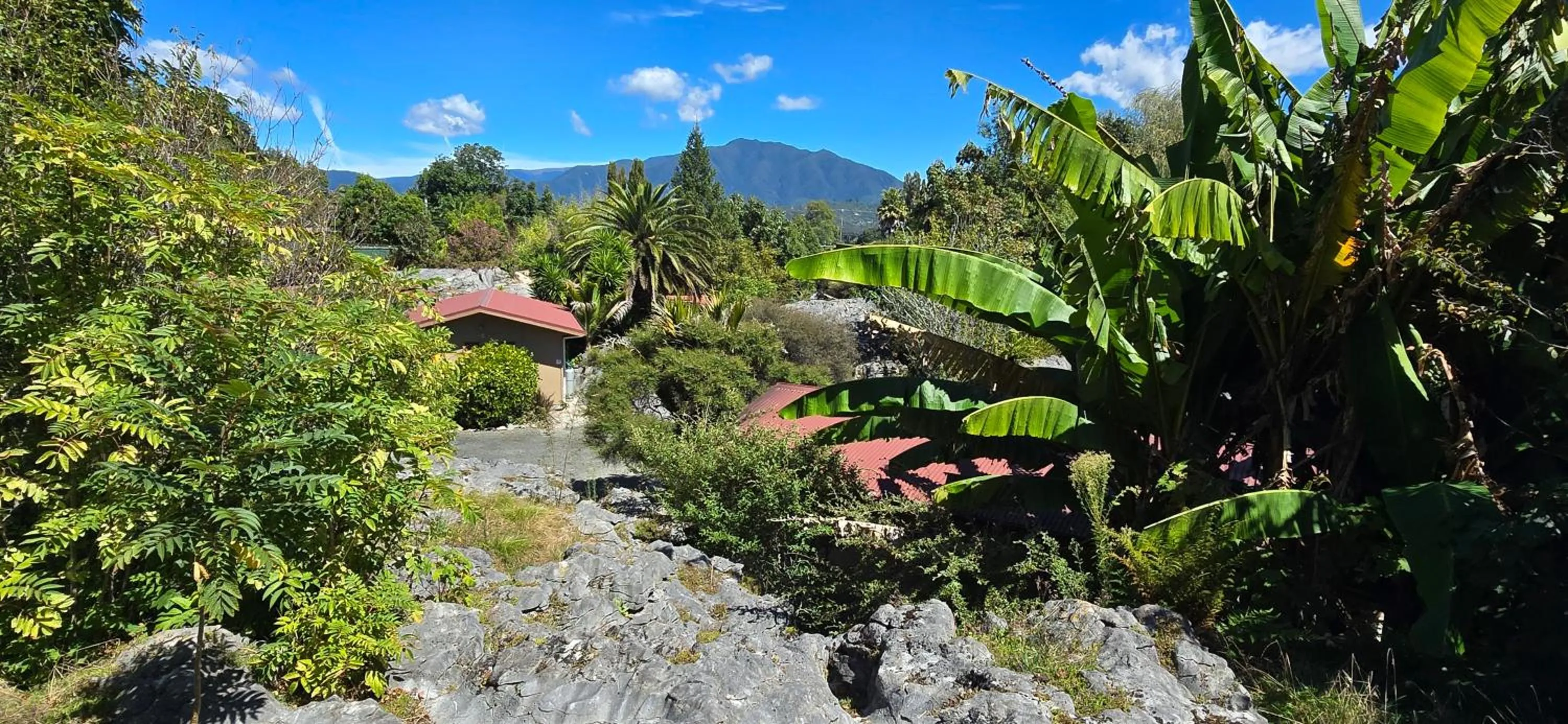 Natural landscape in The Rocks Chalets