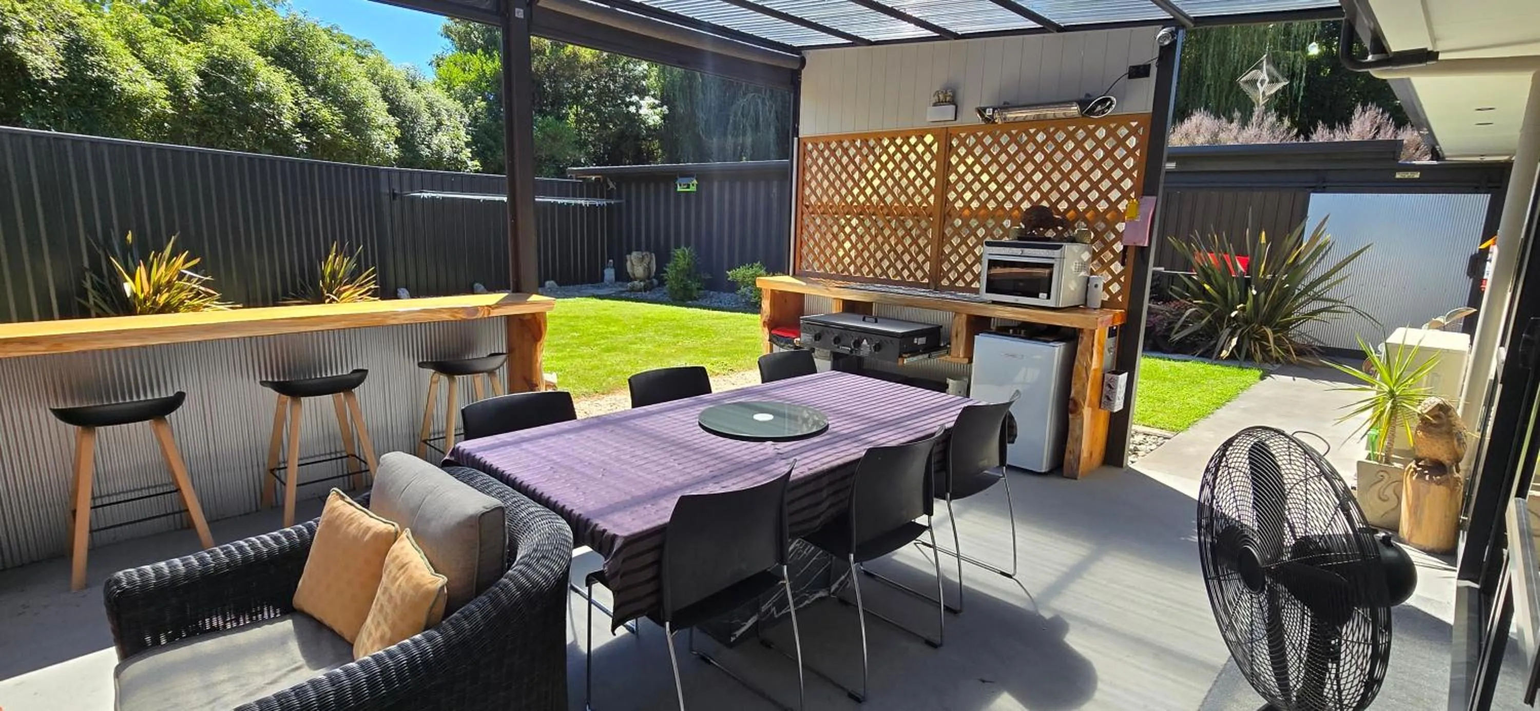 Patio in The Rocks Chalets