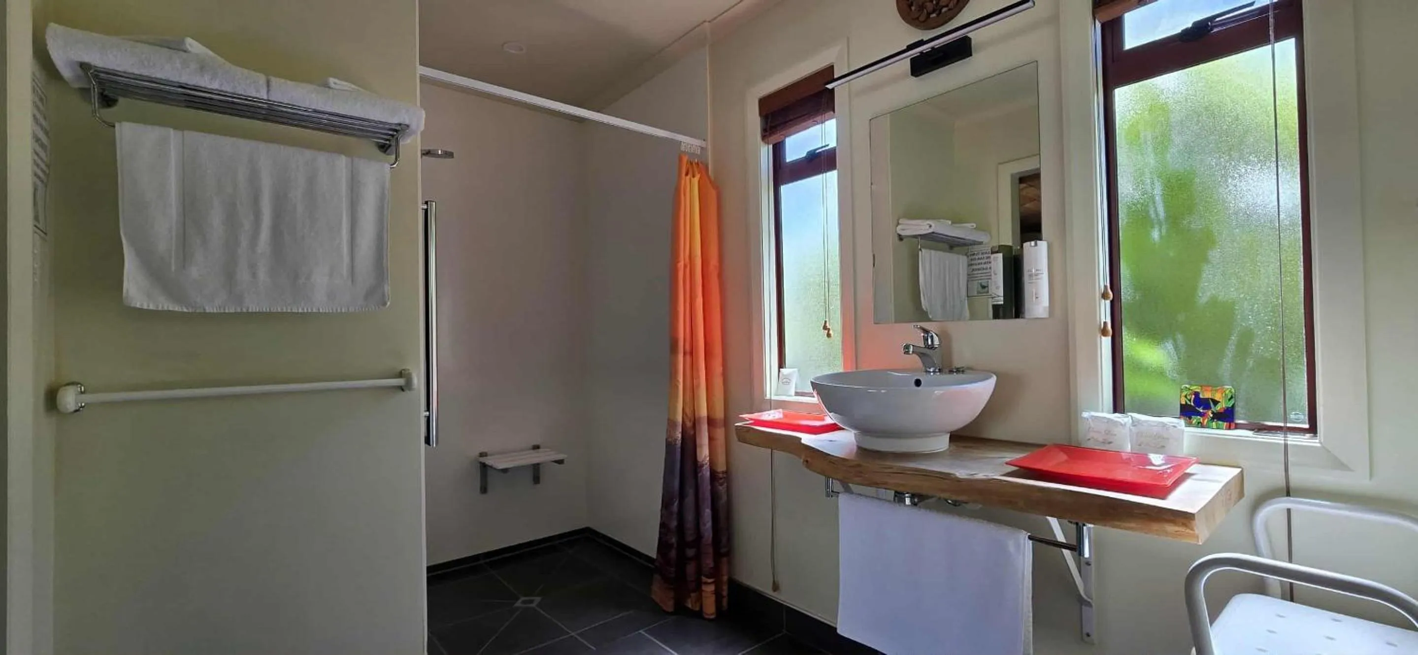 Shower in The Rocks Chalets