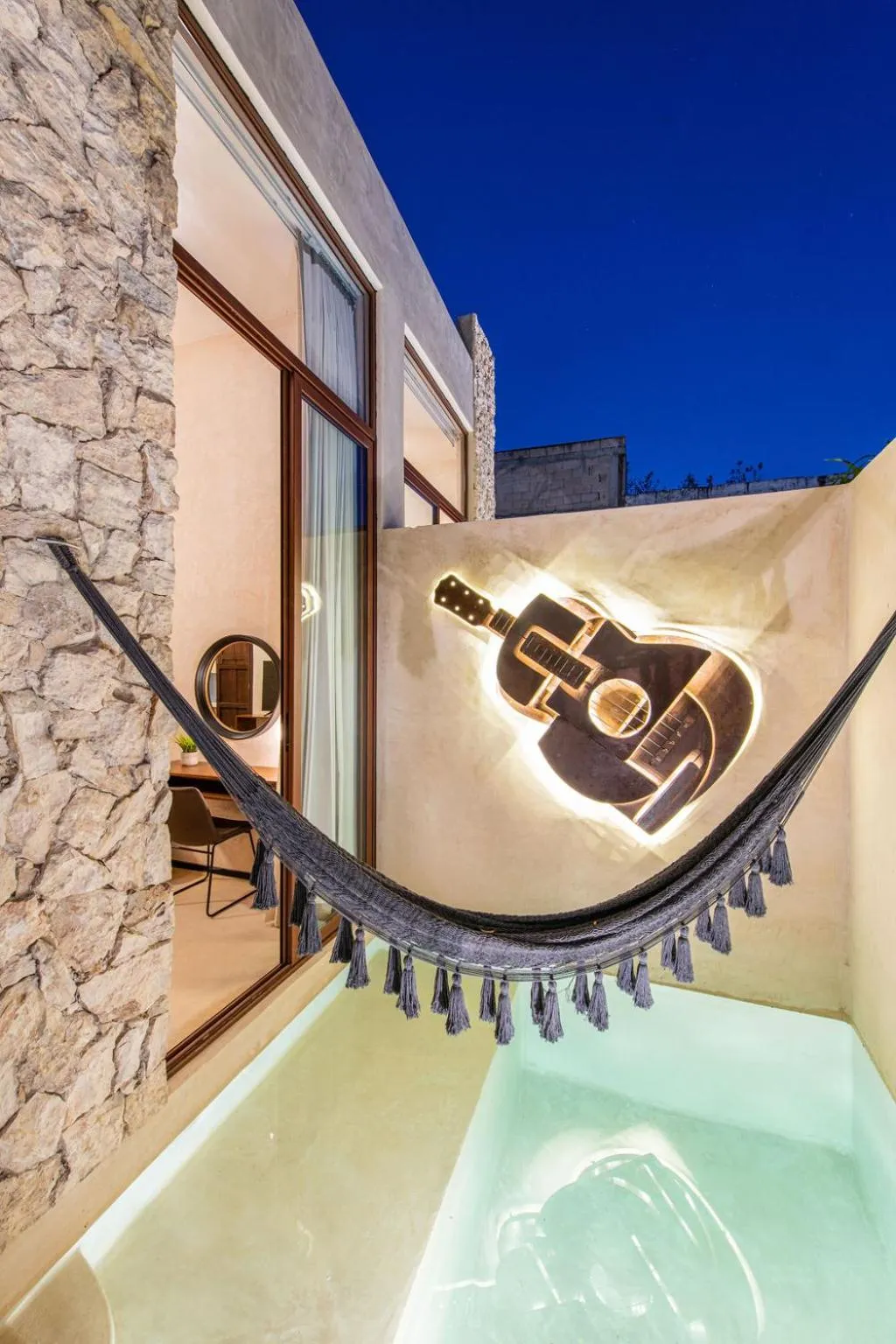 Swimming pool in FREE PRIVATE PARKING Casa Trova en Santa Lucía Centro Mérida