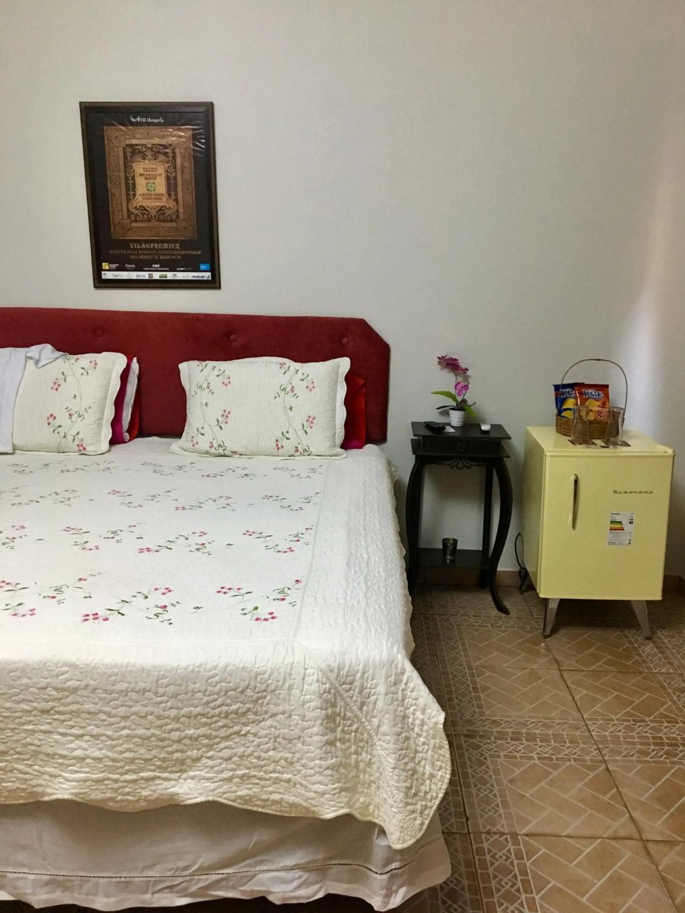 View (from property/room), Bed in Pousada Beira Rio