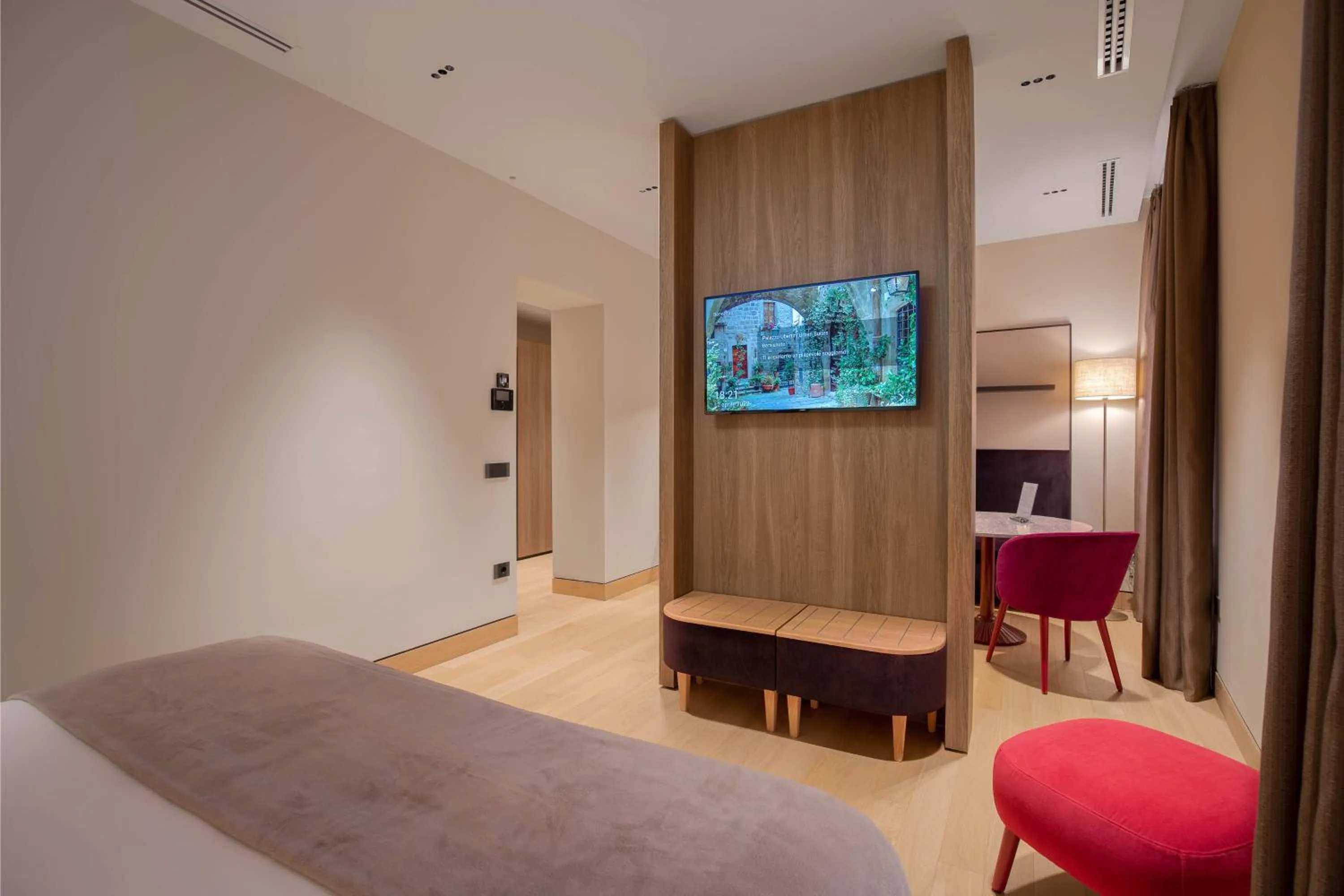 Bedroom, Bed in PALAZZO UBERTINI Urban Suites