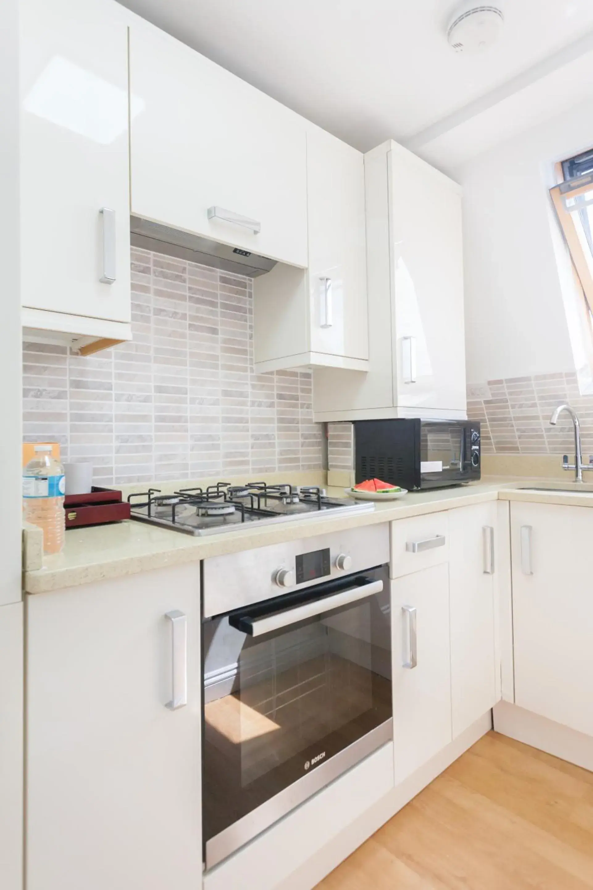 Kitchen or kitchenette in Euston Modern Apartments Kitchen or kitchenette in Euston Modern Apartments