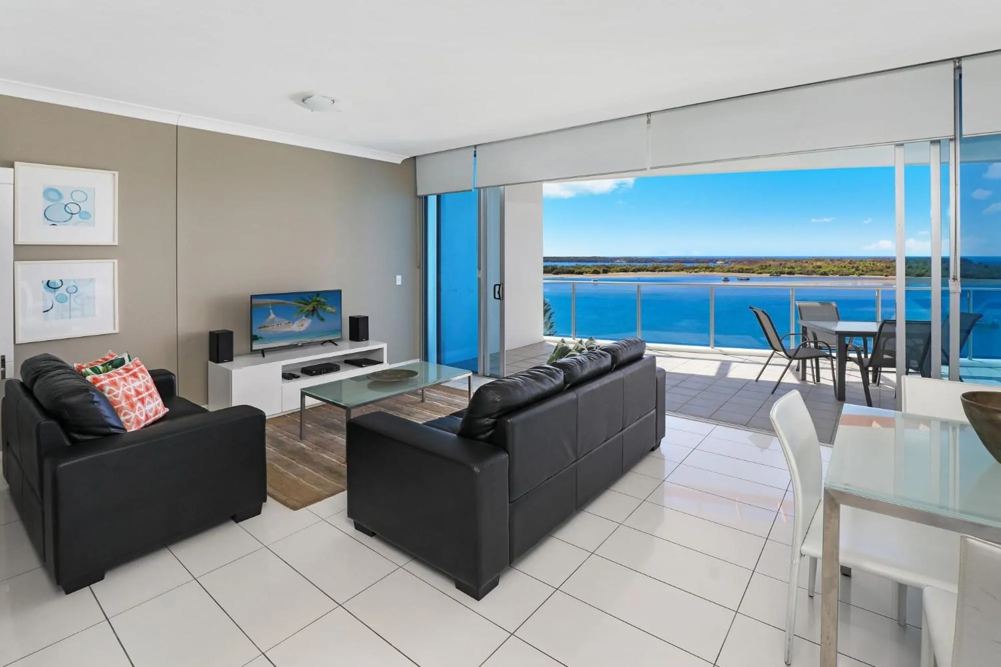 Living room in Silvershore Apartments on the Broadwater