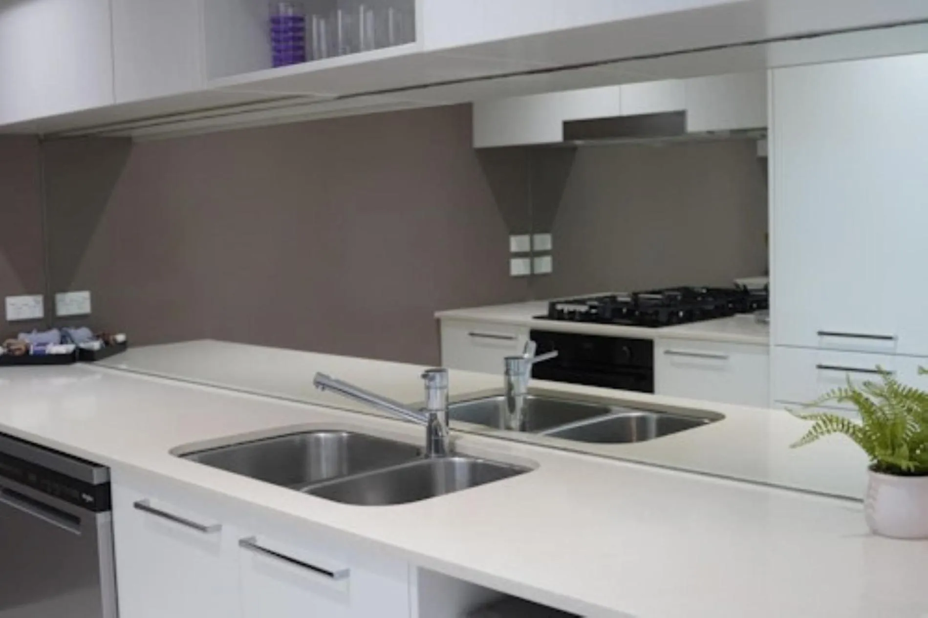 kitchen in Silvershore Apartments on the Broadwater