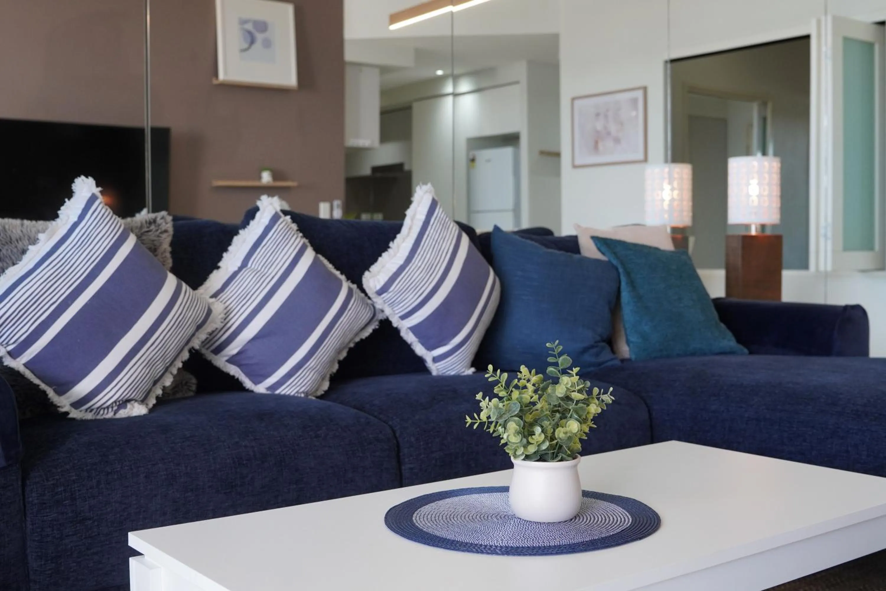 TV and multimedia in Silvershore Apartments on the Broadwater