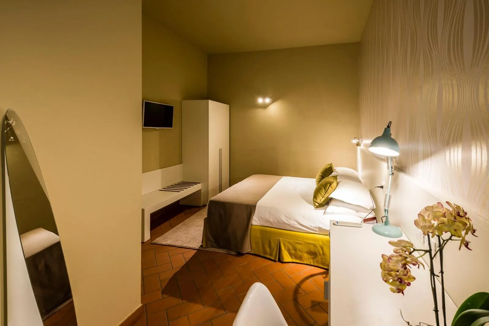 Photo of the whole room, Bed in Palazzo Lorenzo Hotel Boutique & Spa