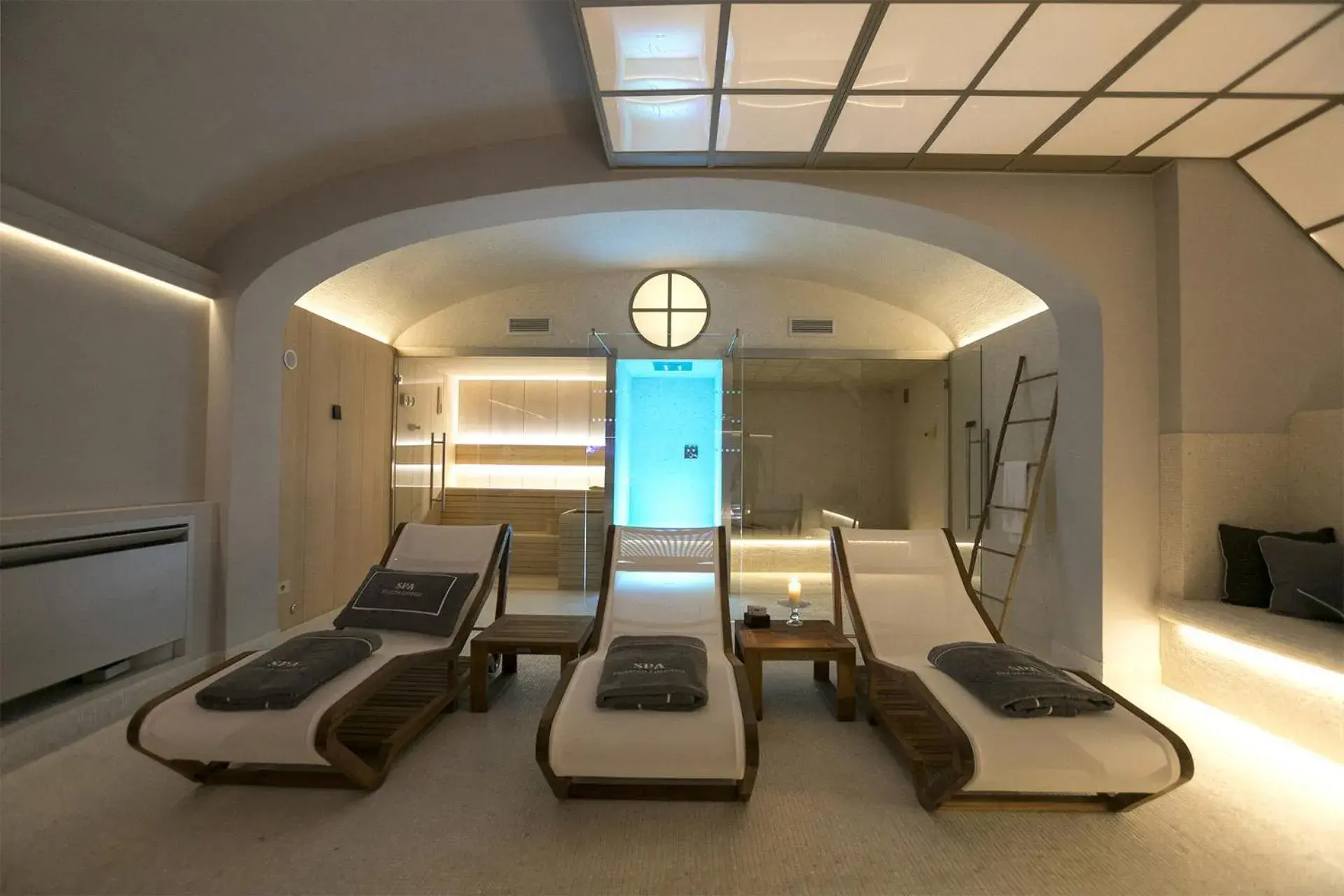 Spa and wellness centre/facilities in Palazzo Lorenzo Hotel Boutique & Spa Spa and wellness centre/facilities in Palazzo Lorenzo Hotel Boutique & Spa