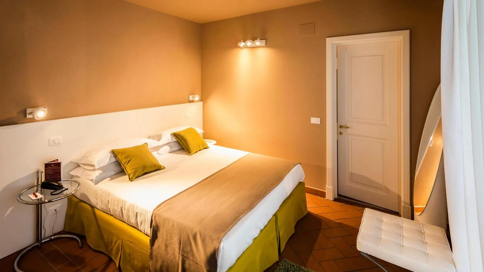 Photo of the whole room, Bed in Palazzo Lorenzo Hotel Boutique & Spa