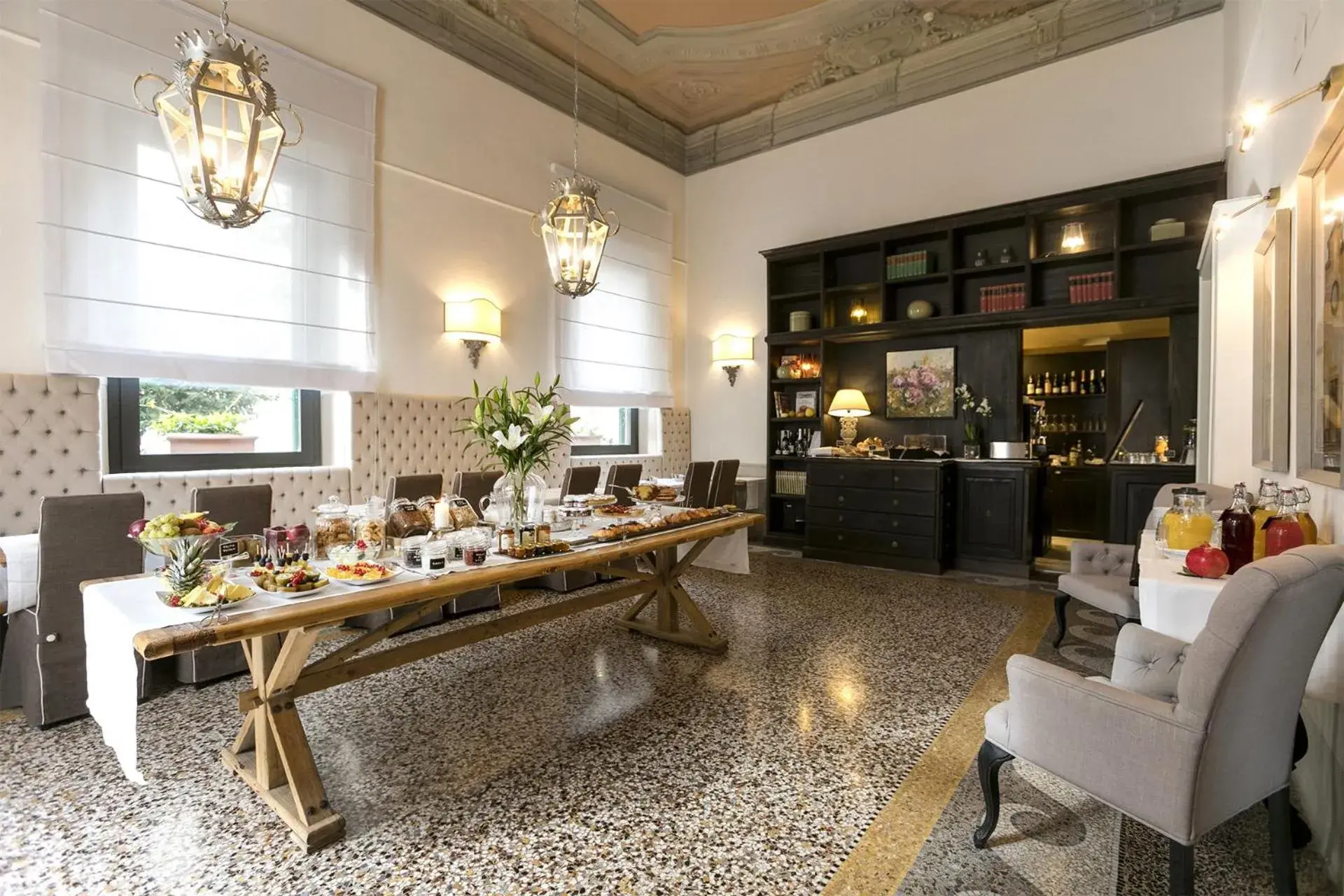 Lounge or bar in Palazzo Lorenzo Hotel Boutique & Spa Lounge or bar in Palazzo Lorenzo Hotel Boutique & Spa