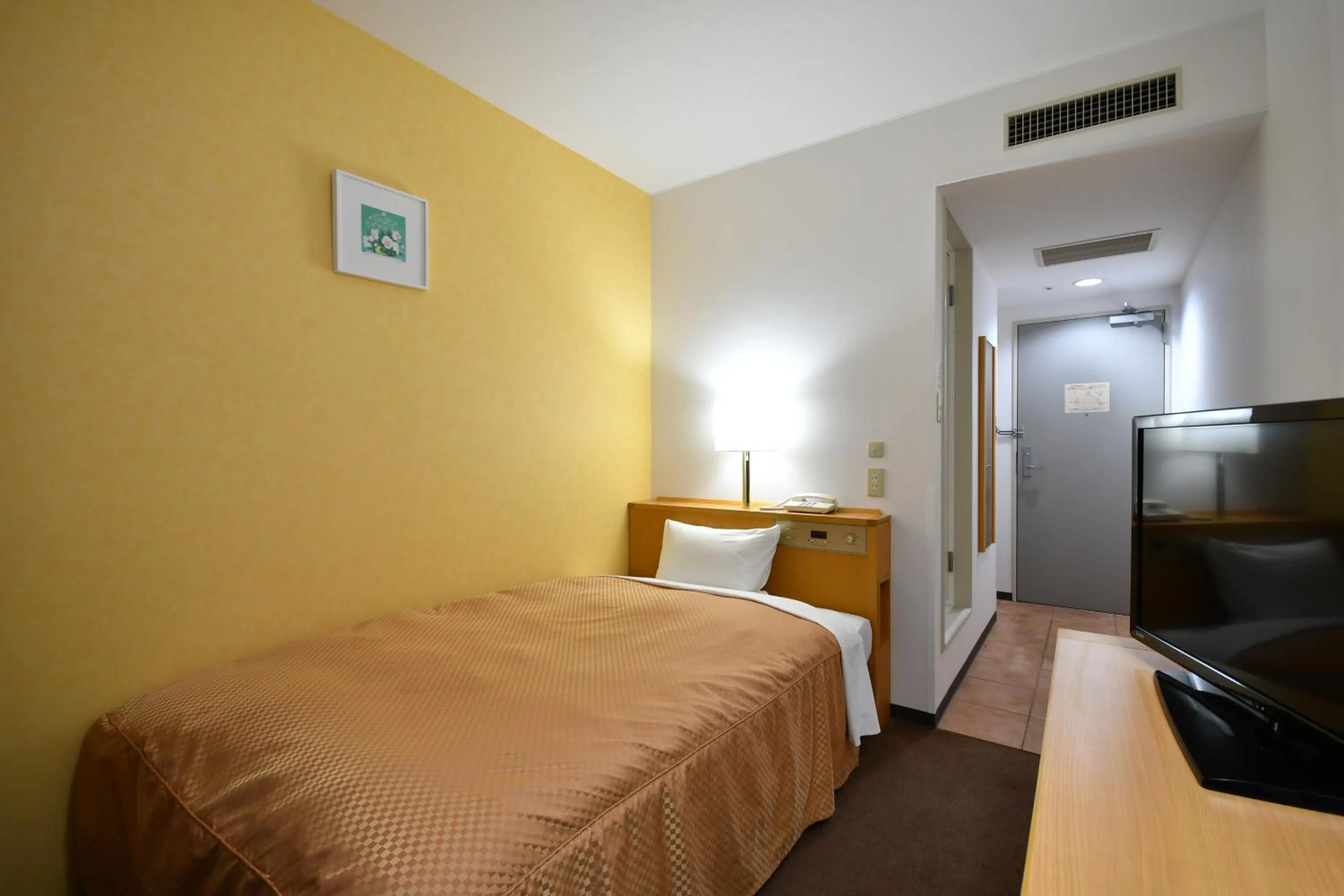 Bed in Bell's Inn Tsuchiura