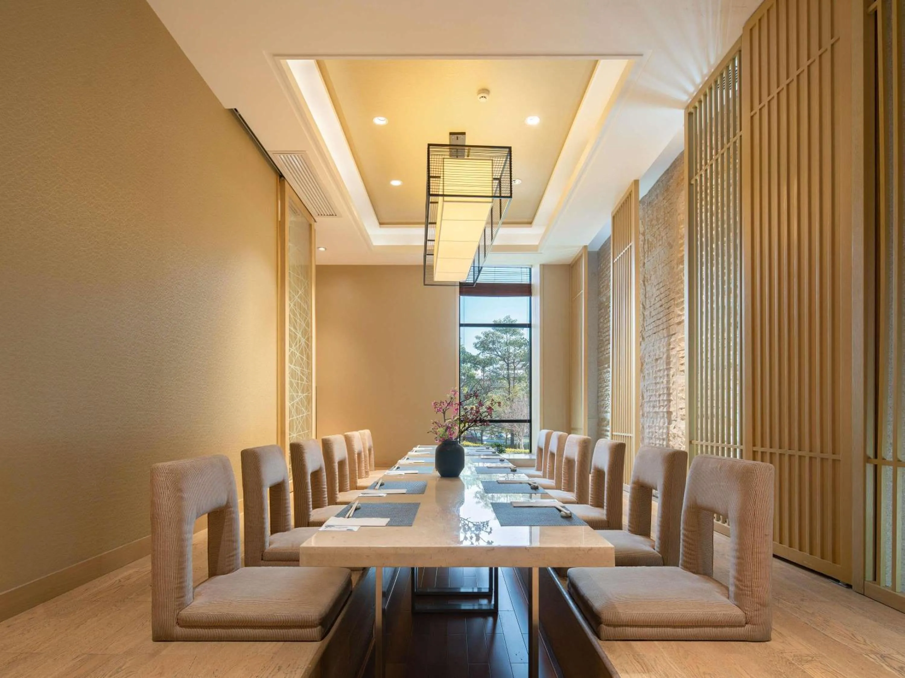 Restaurant/places to eat in Swissôtel Guangzhou