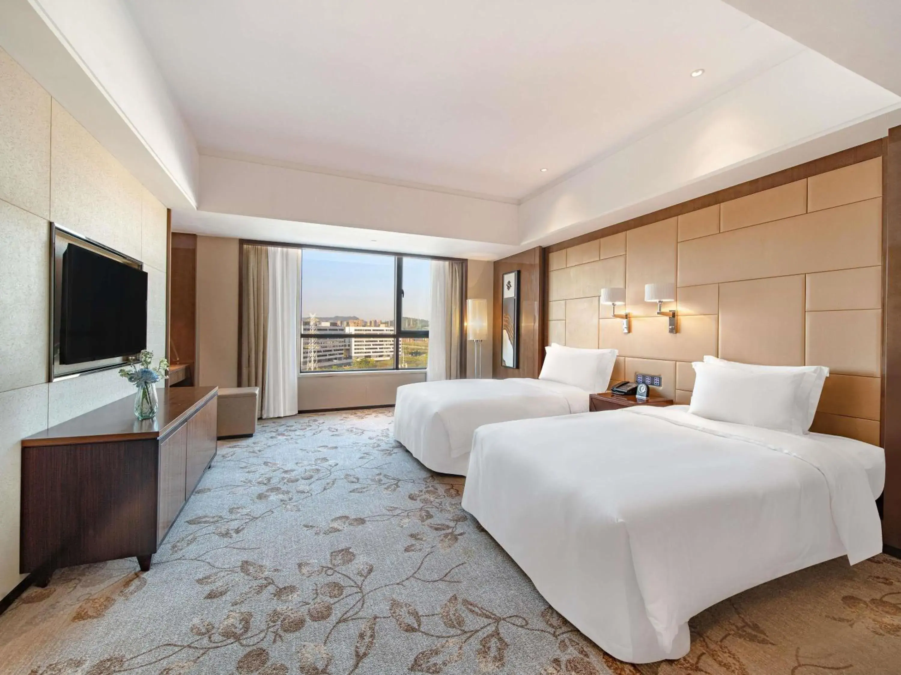 Bedroom, Bed in Swissôtel Guangzhou Bedroom, Bed in Swissôtel Guangzhou