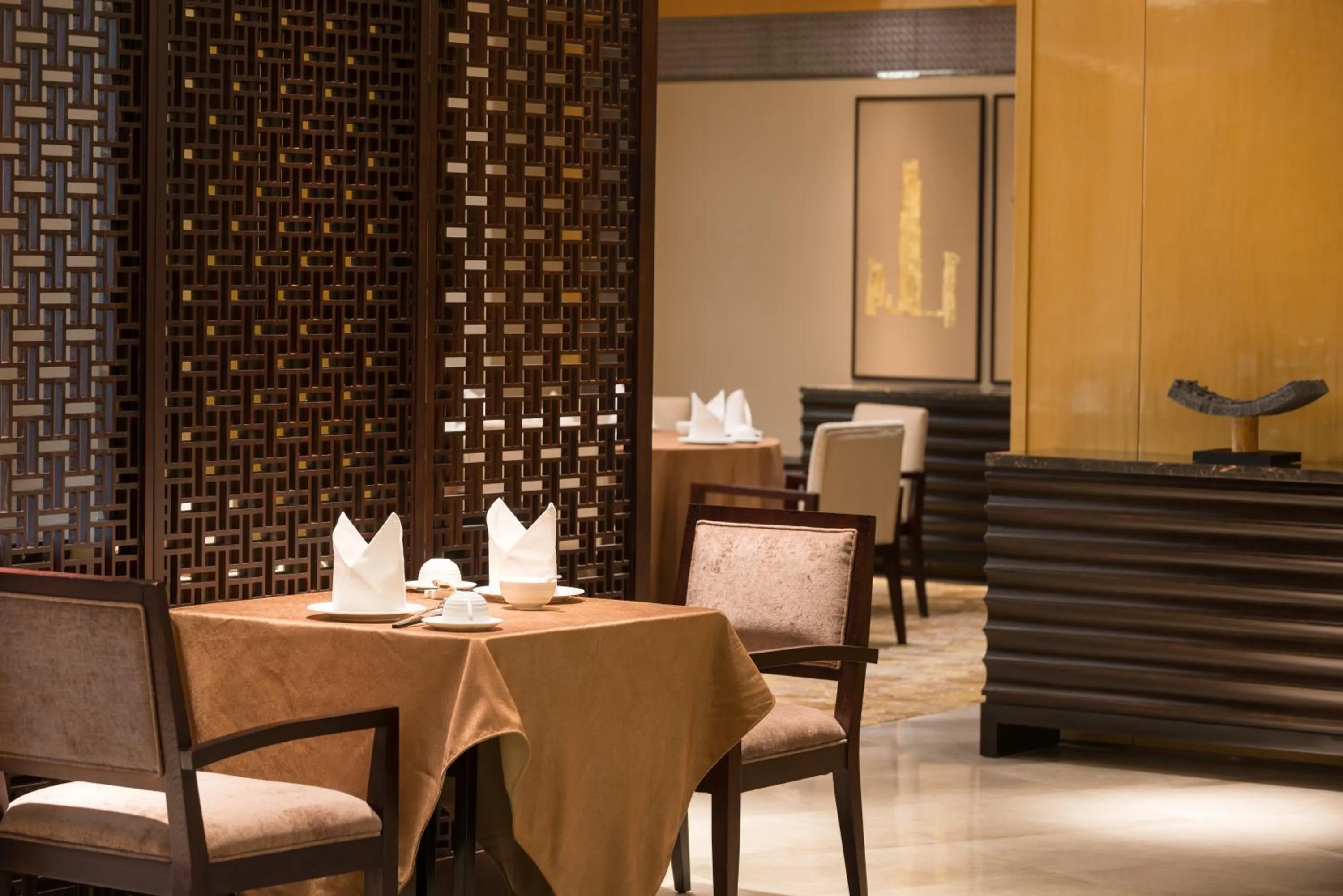 Restaurant/places to eat in Swissôtel Guangzhou