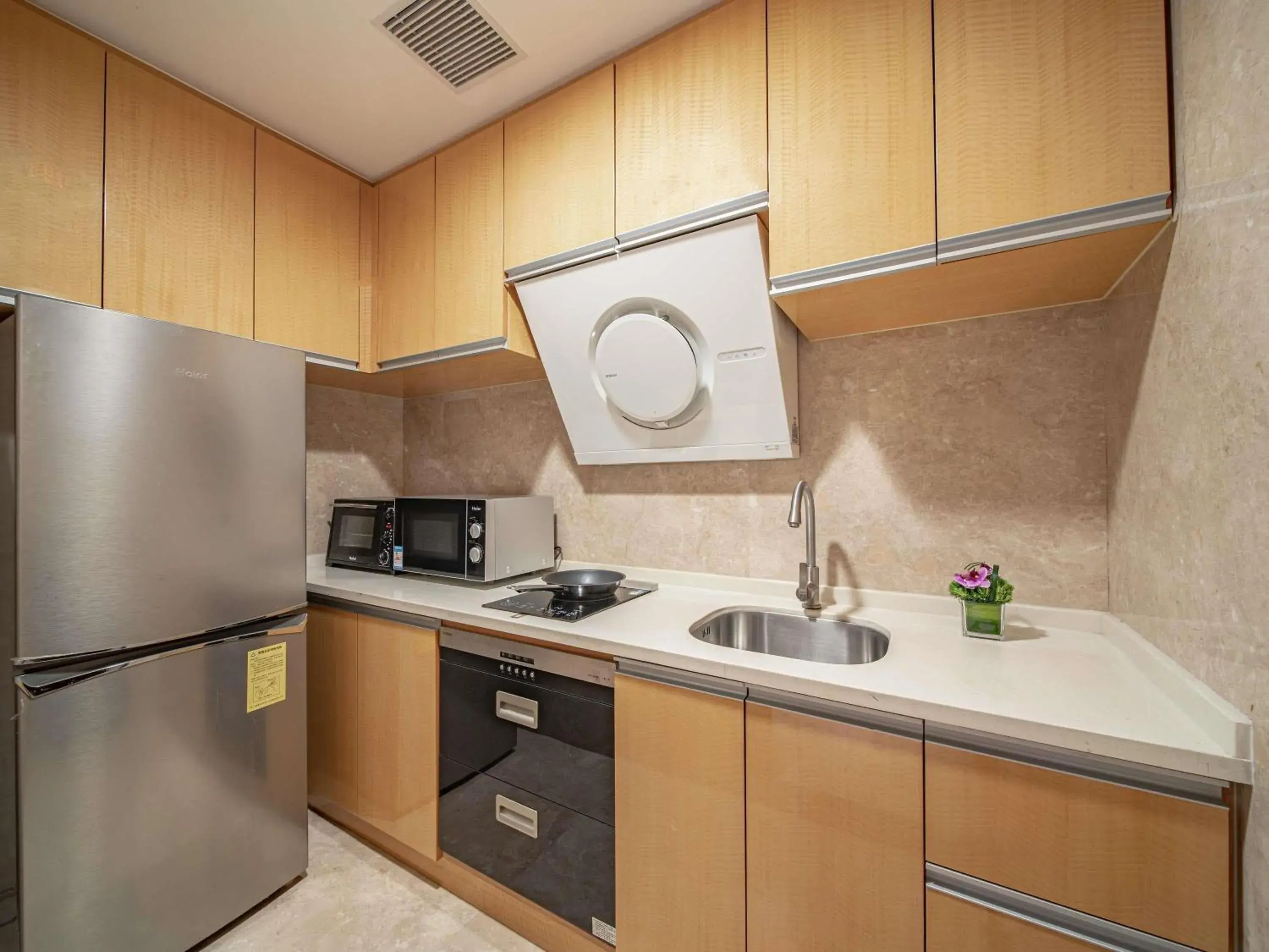 Bedroom in Swissôtel Guangzhou Bedroom in Swissôtel Guangzhou