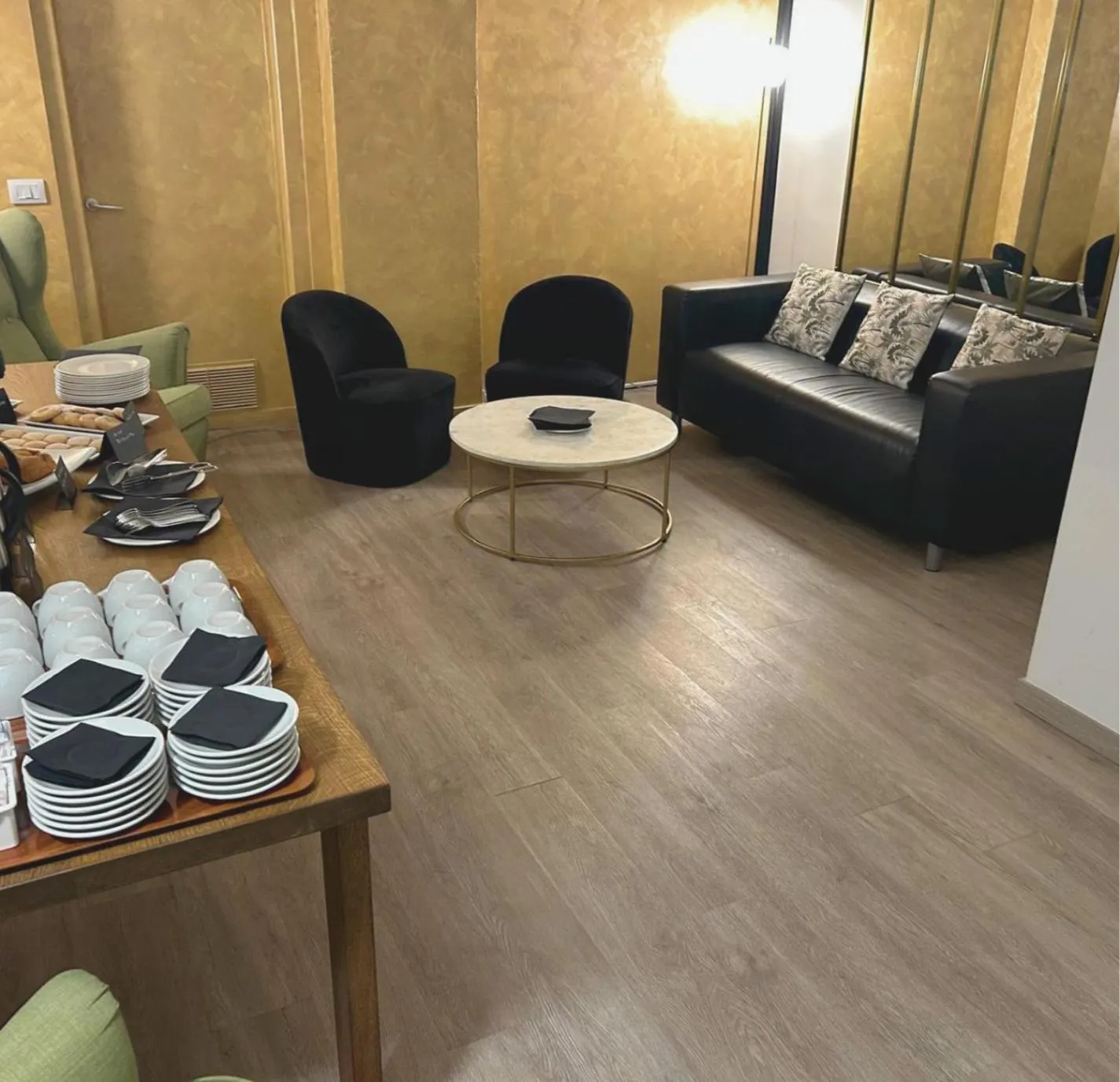 Seating area in Kleos Hotel Milano Città Studi by Kleos Group Collection