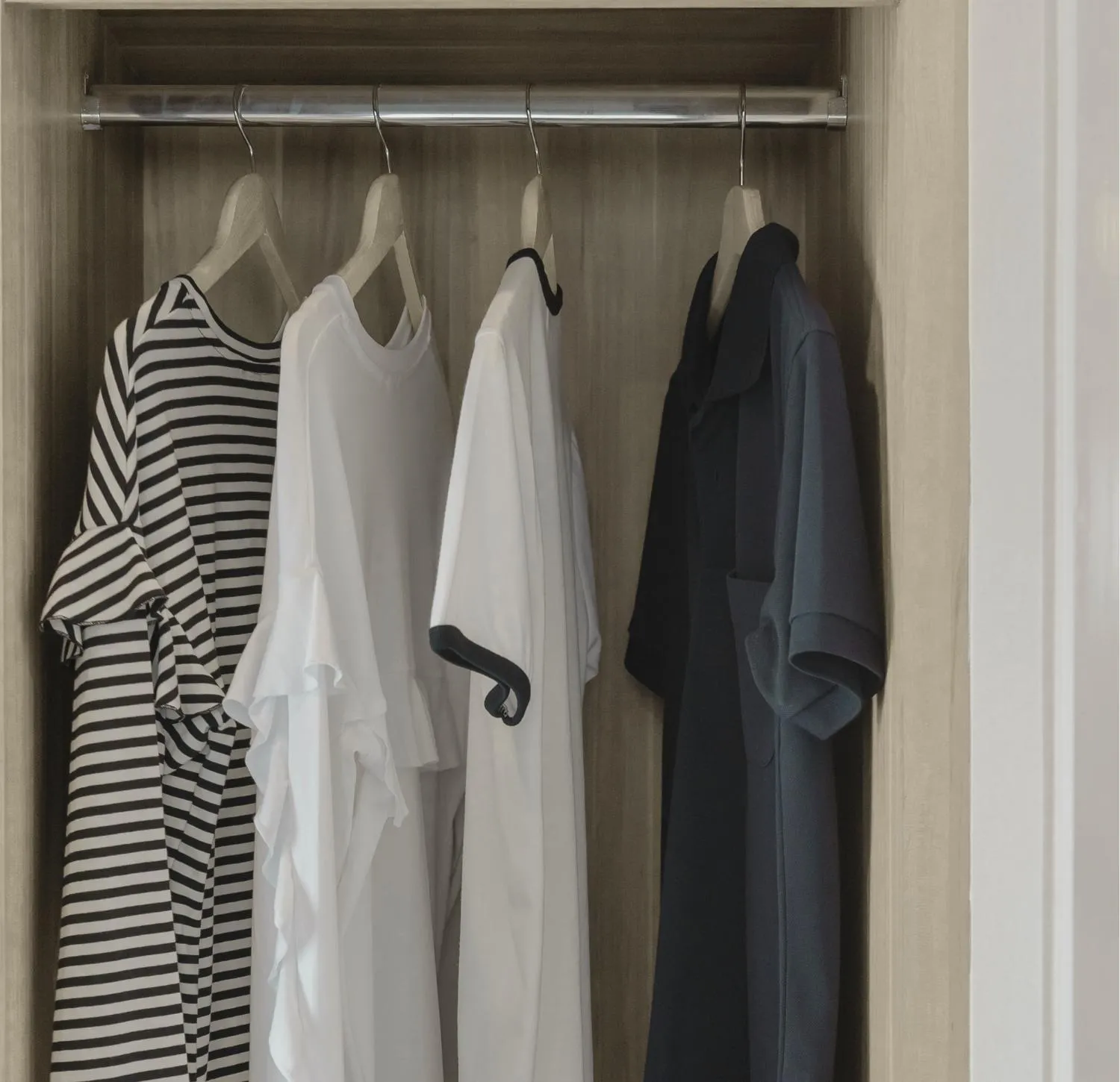 wardrobe in Kleos Hotel Milano Città Studi by Kleos Group Collection