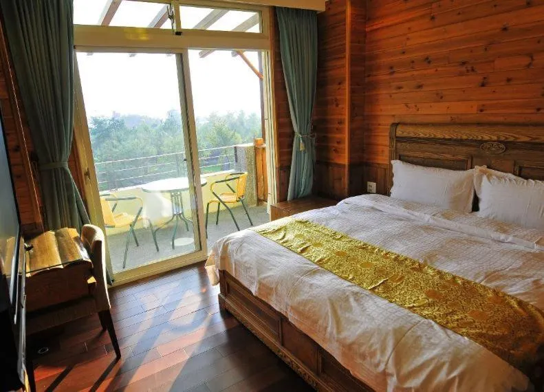 Bedroom, Bed in Zen and Pine Resort