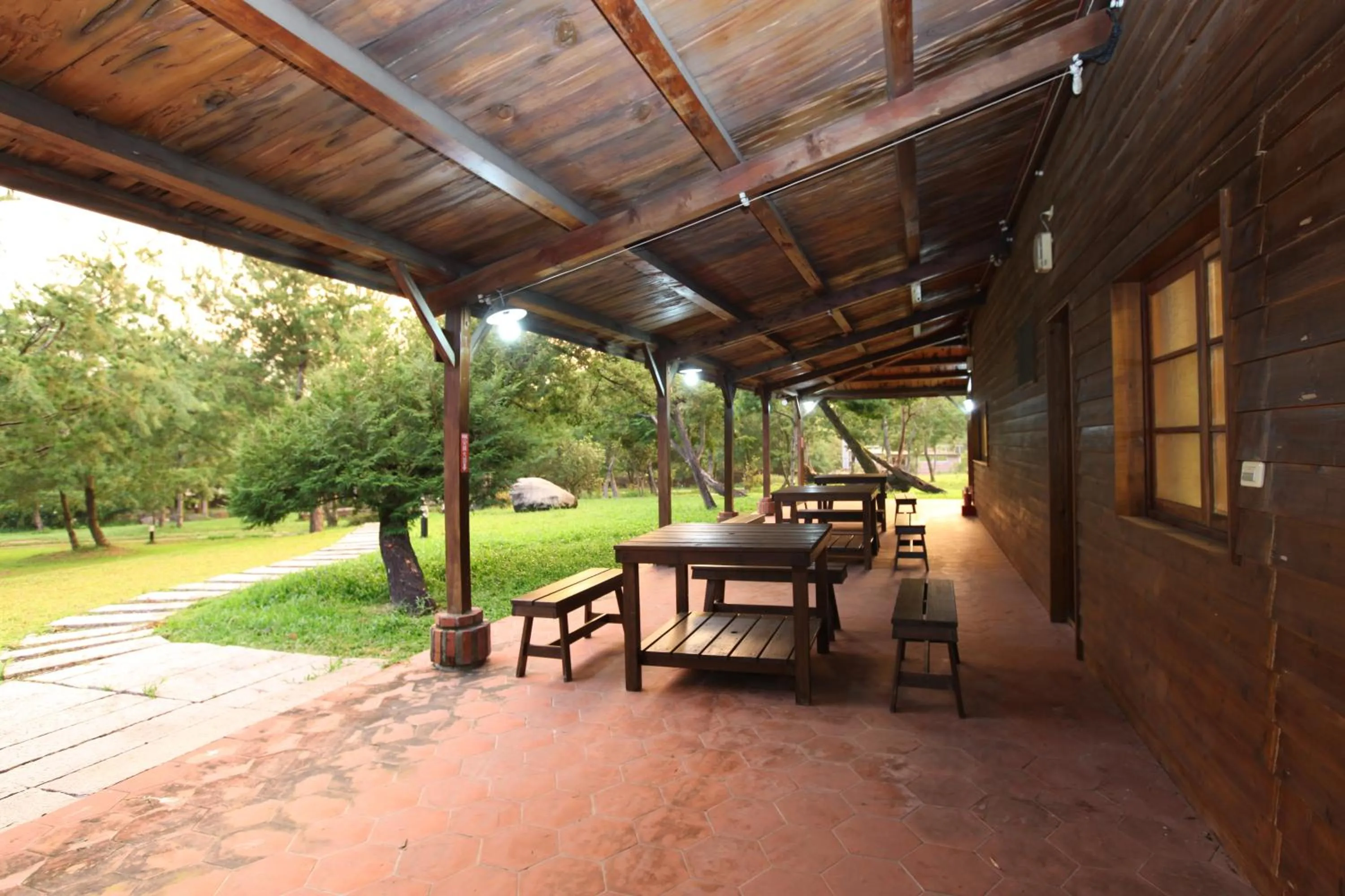 Lounge or bar in Zen and Pine Resort