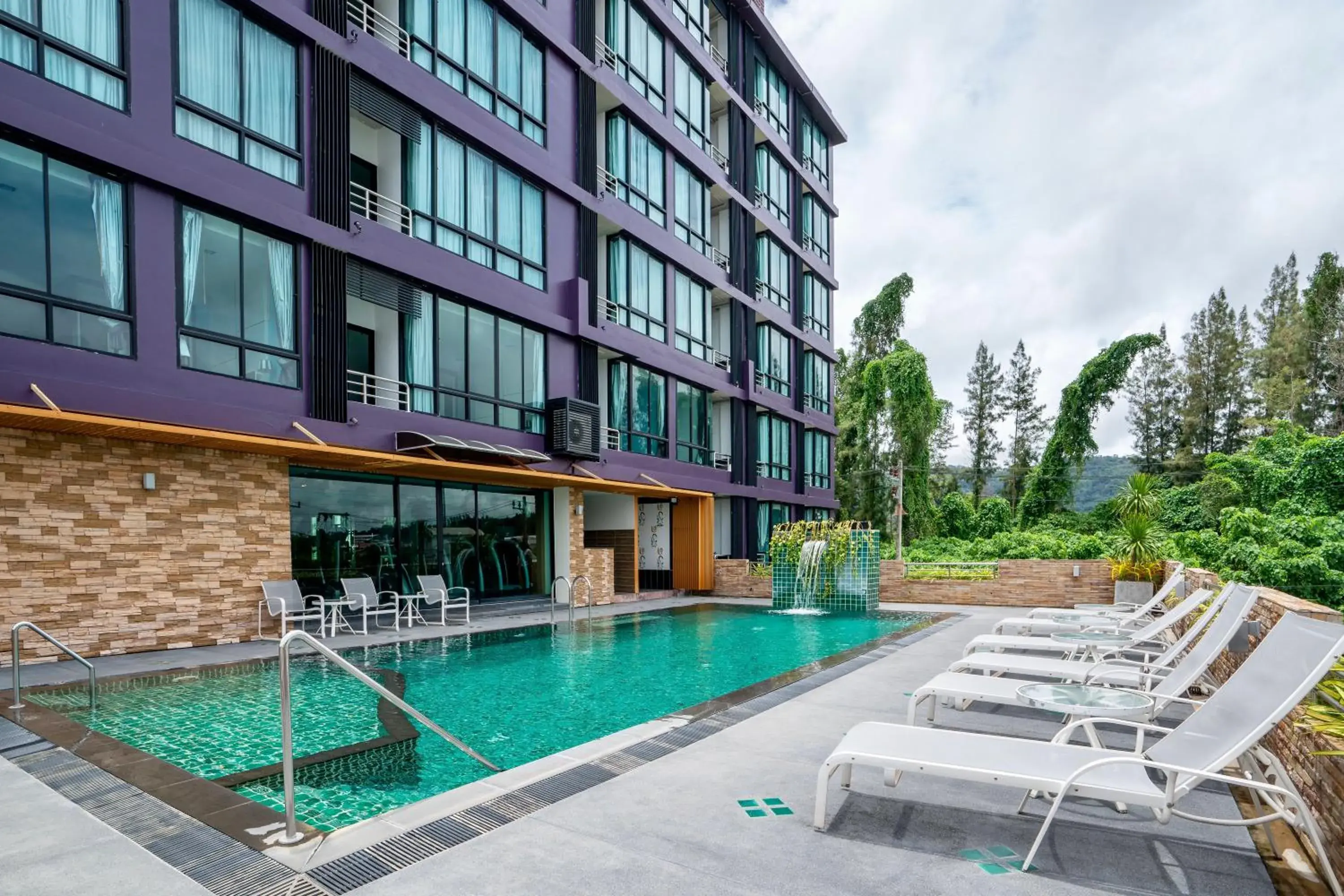 Swimming pool in CA Hotel and Residence Phuket - SHA Extra Plus Swimming pool in CA Hotel and Residence Phuket - SHA Extra Plus