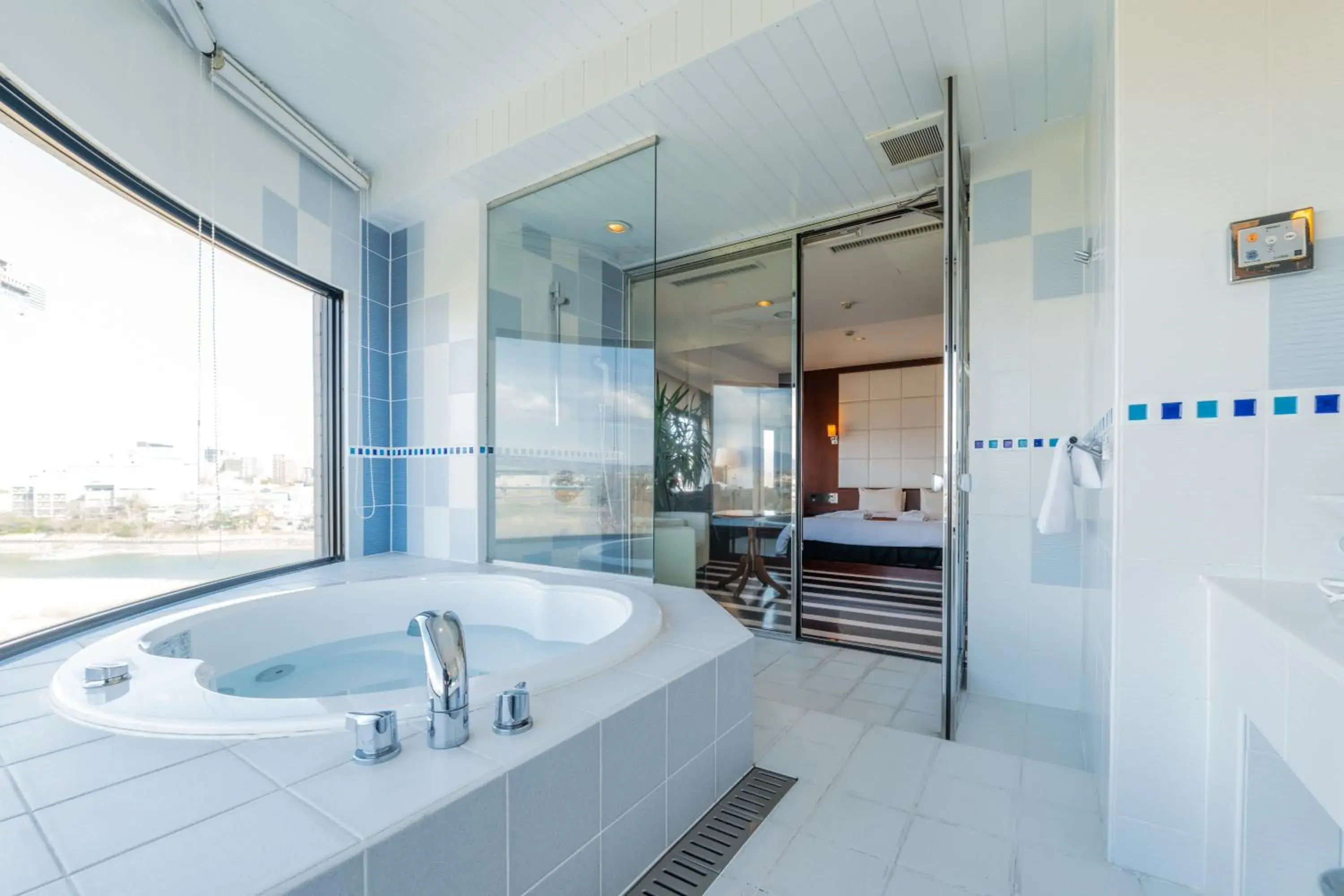 Bathroom in Hotel Sanderson Bathroom in Hotel Sanderson