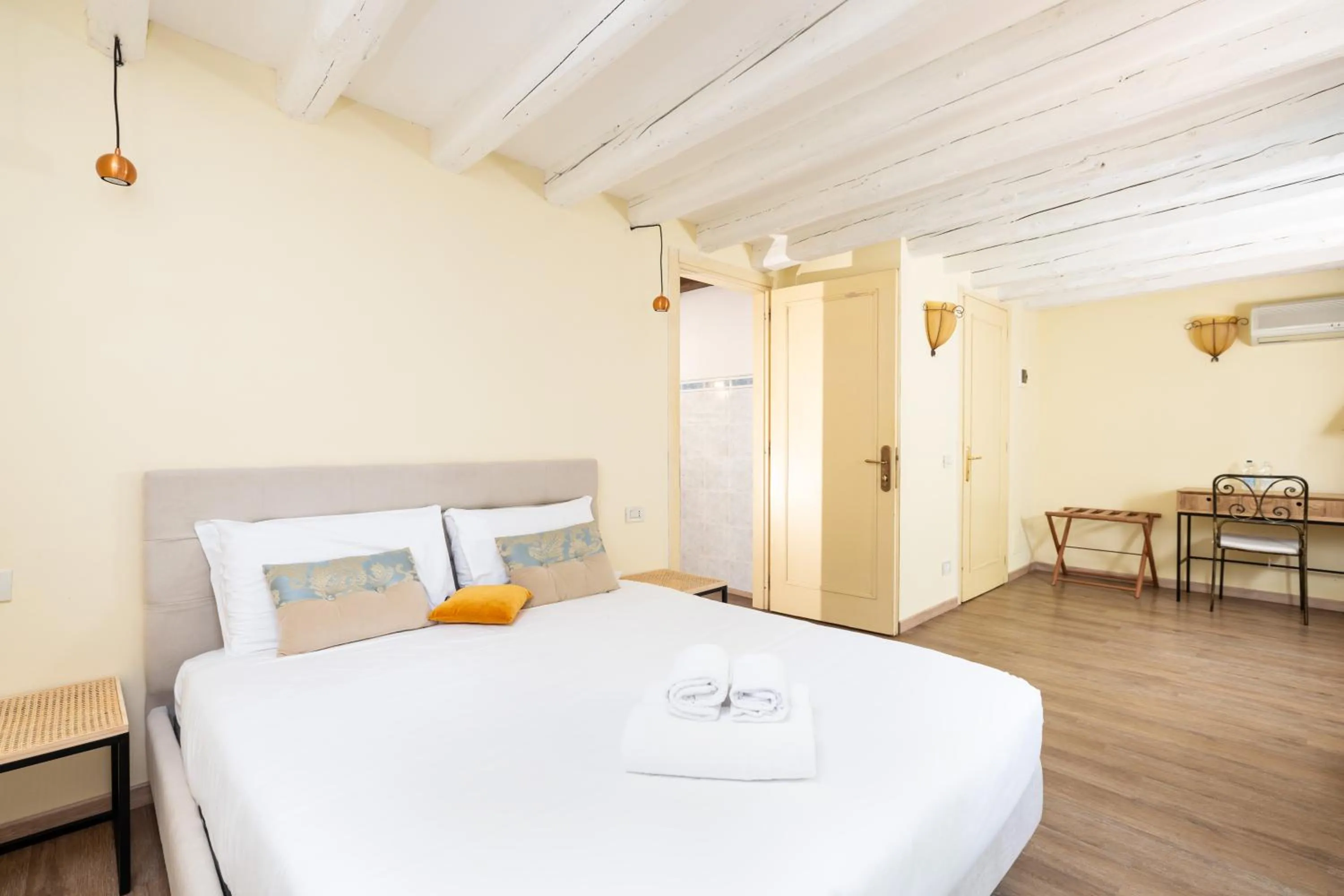 Bed in Hotel Villa Stella