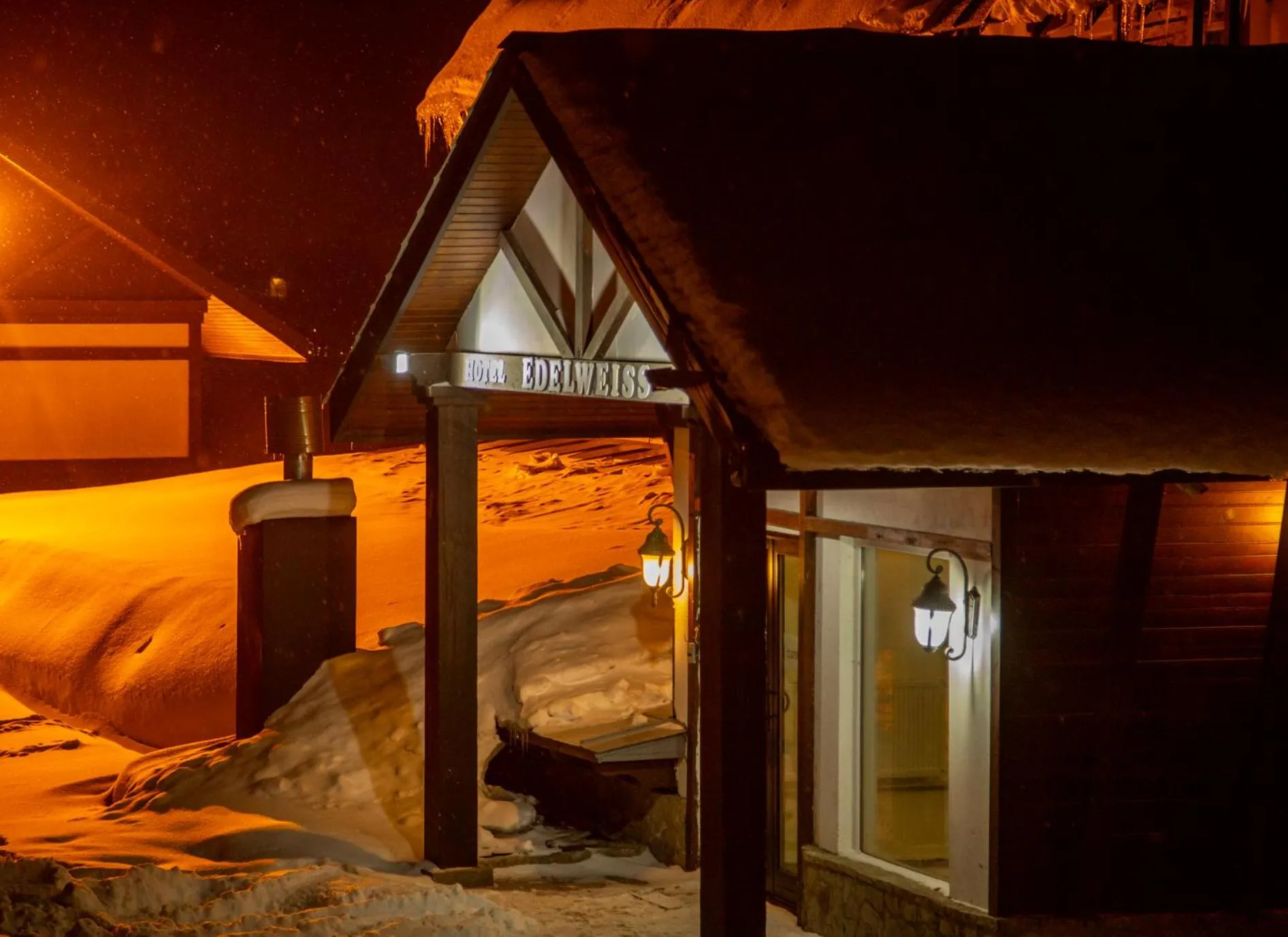 Edelweiss Hotel