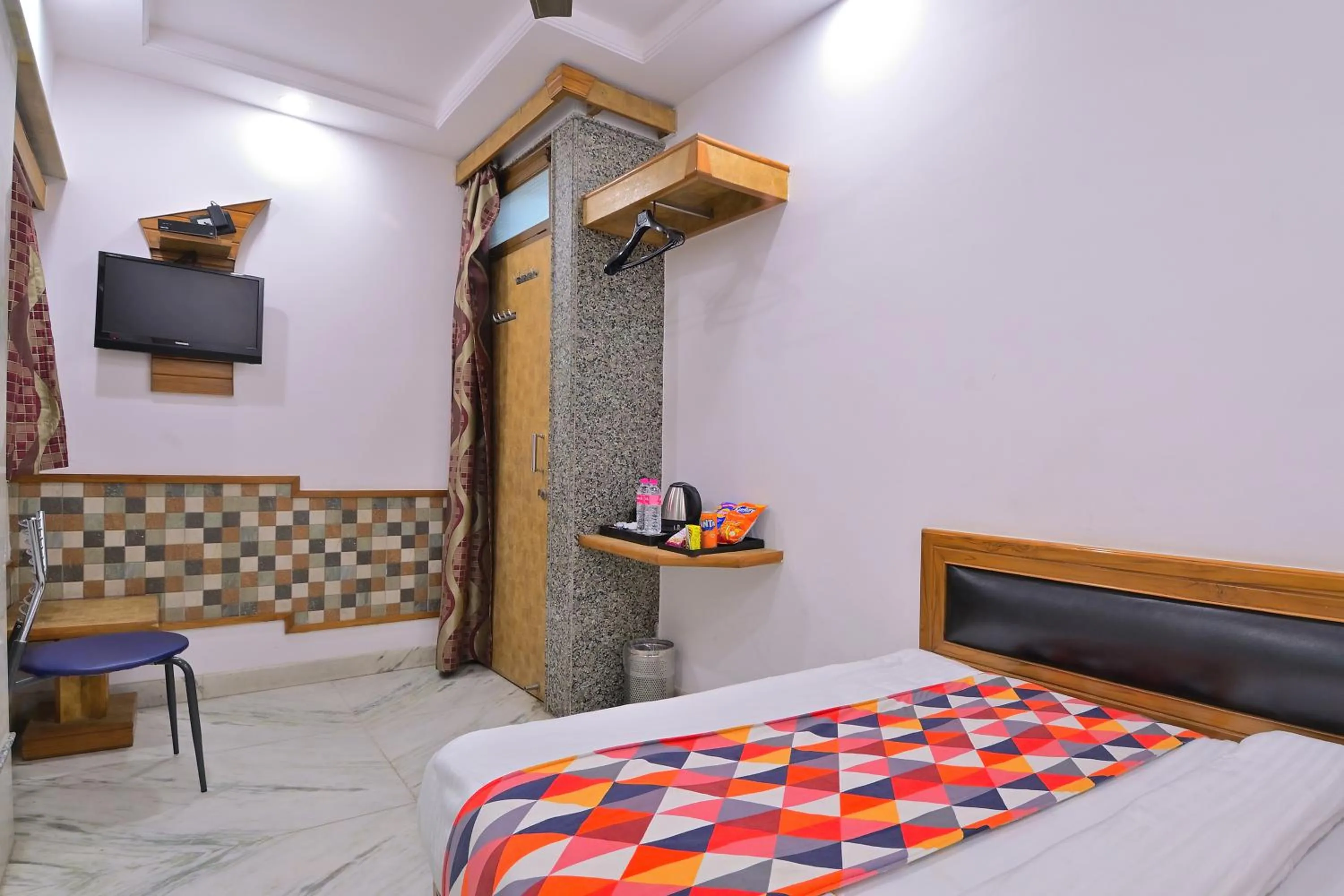 Property building, Bed in Natraj Yes Please -New Delhi