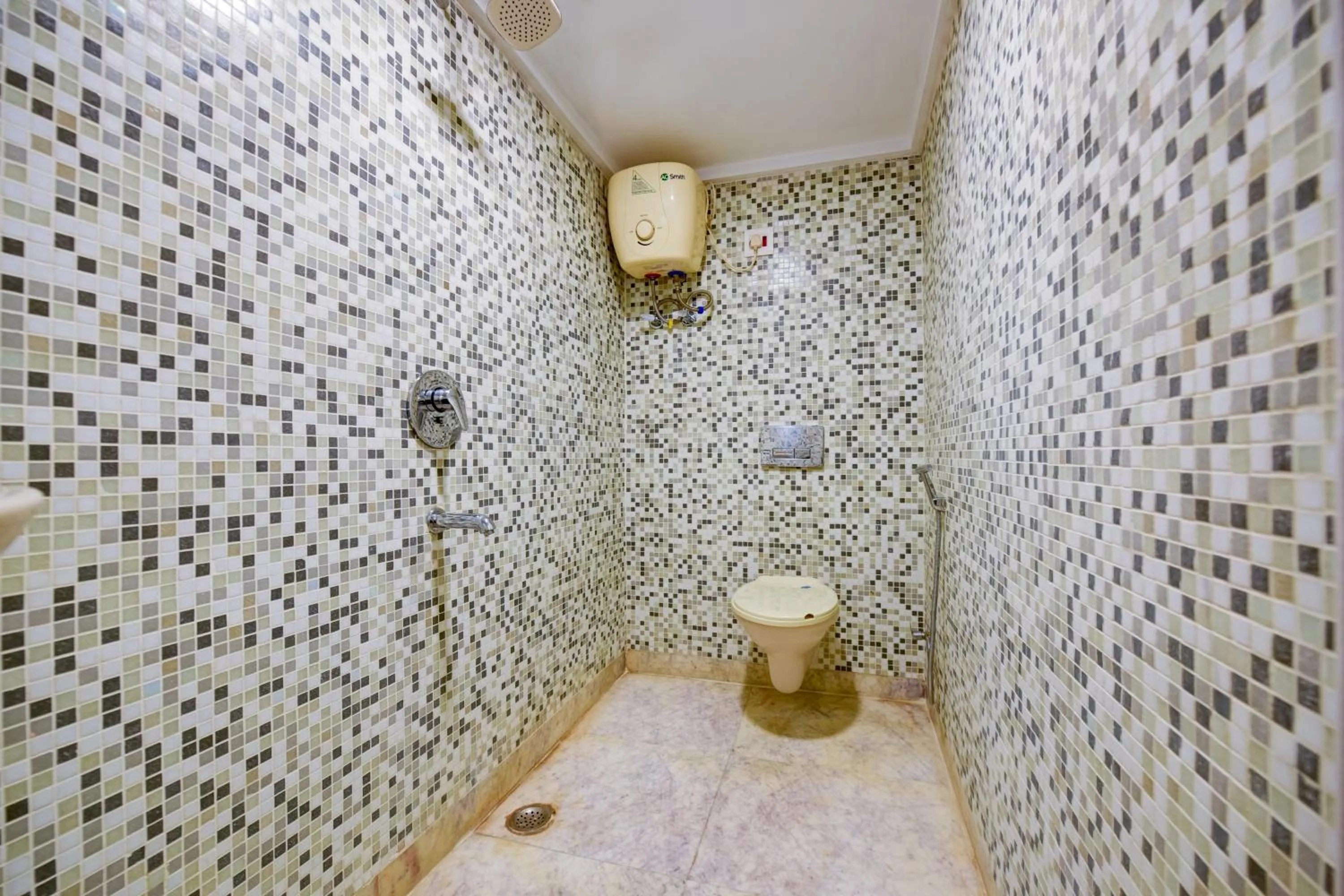 Bathroom in Natraj Yes Please -New Delhi