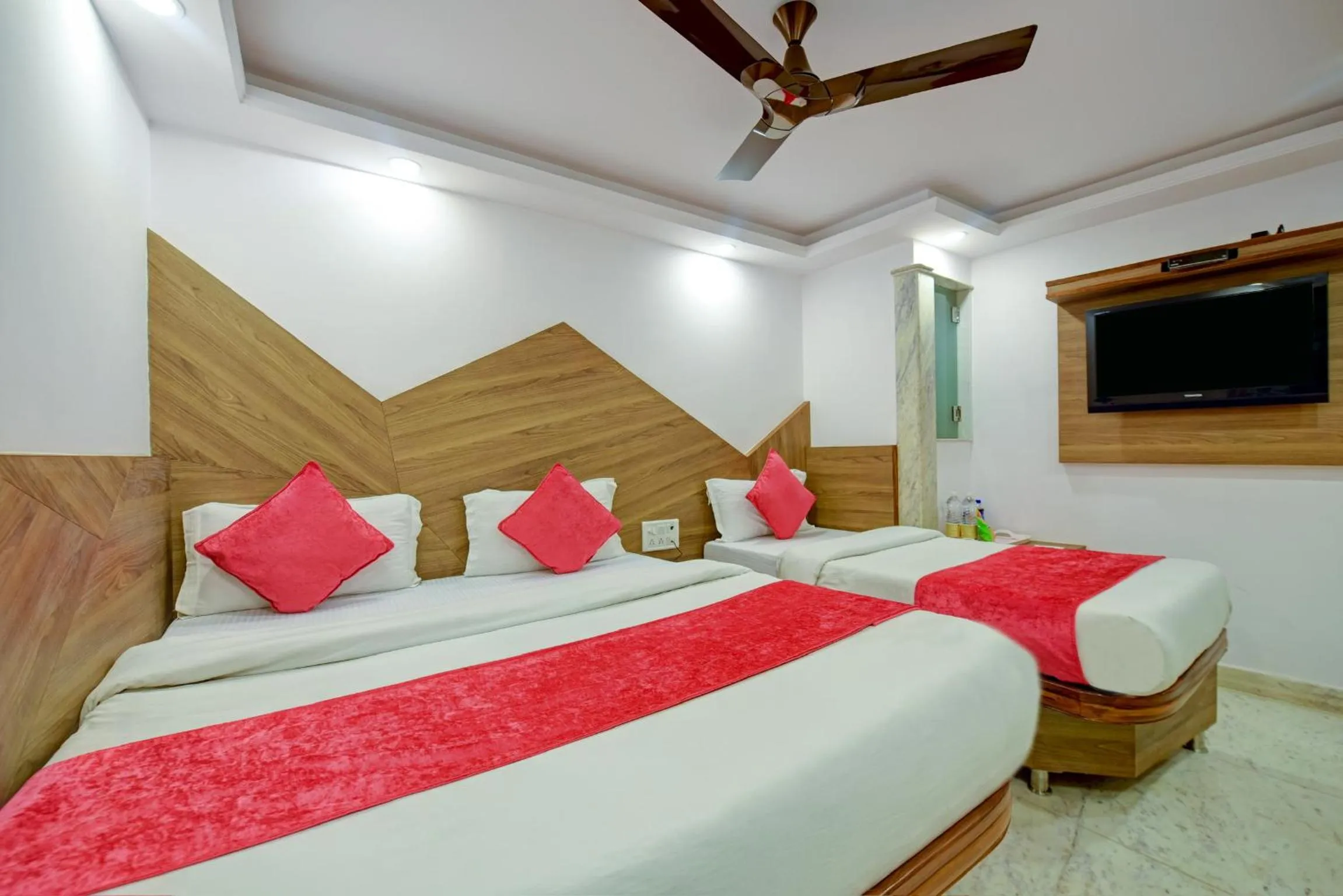 Photo of the whole room, Bed in Natraj Yes Please -New Delhi