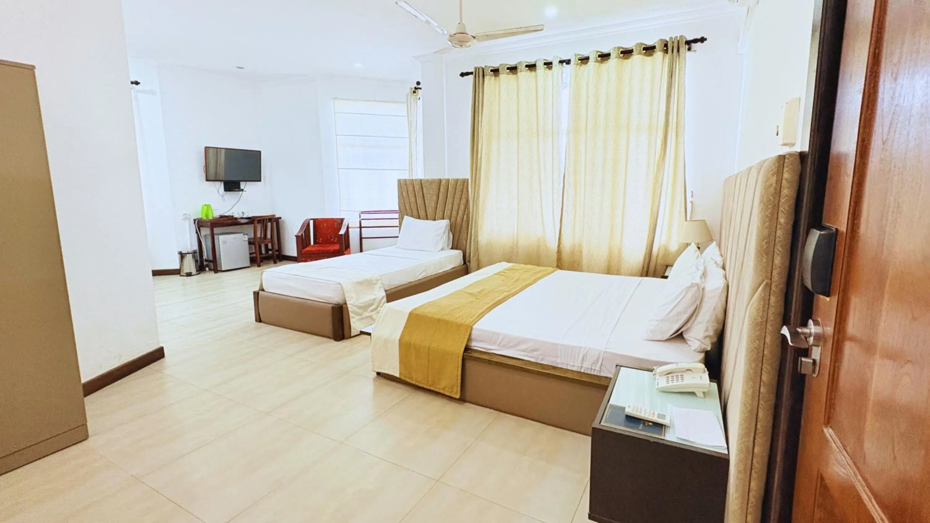 Bed in Hotel East Lagoon