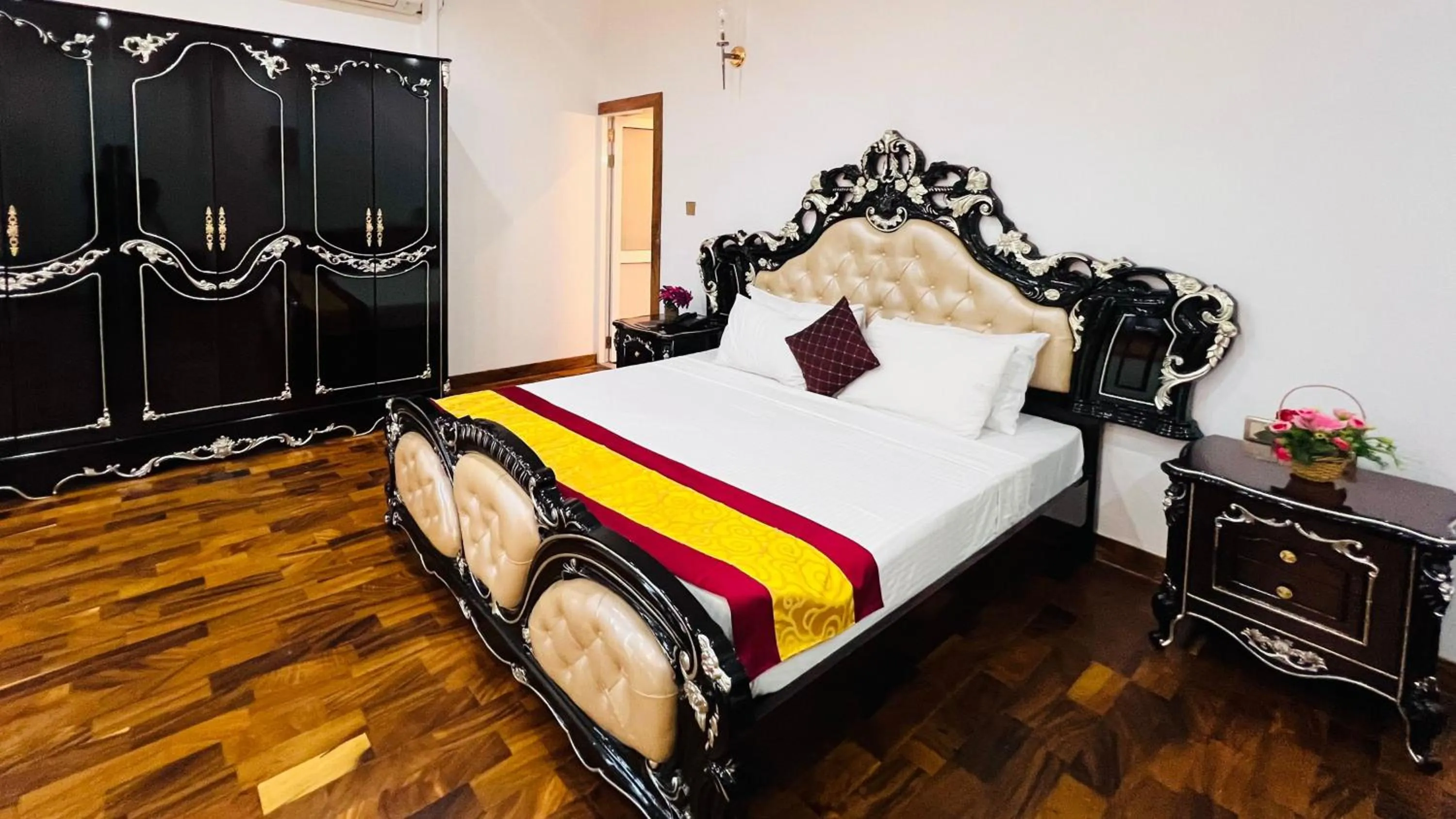 Bed in Hotel East Lagoon