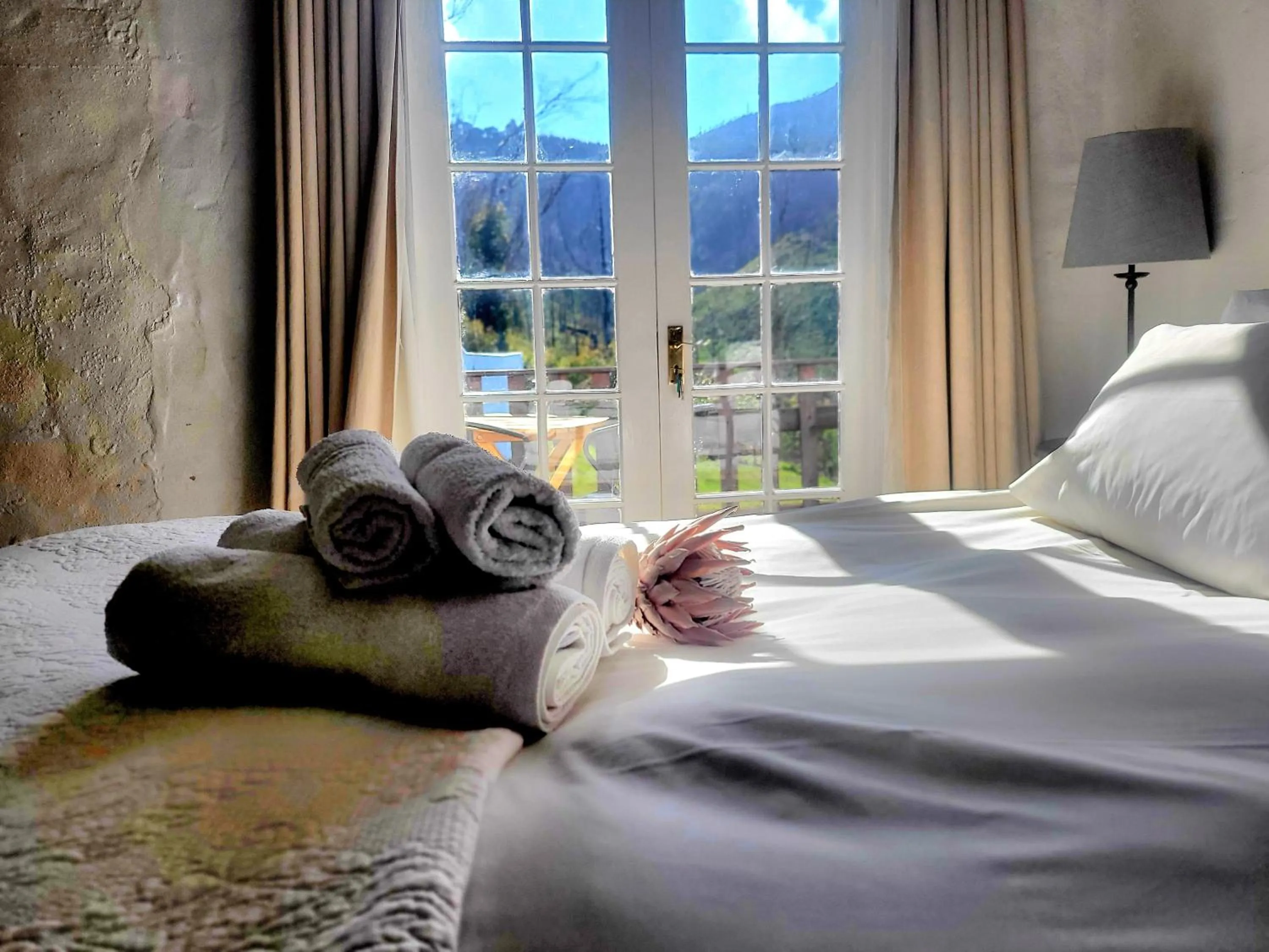 Balcony/Terrace, Bed in De Molen Guest House