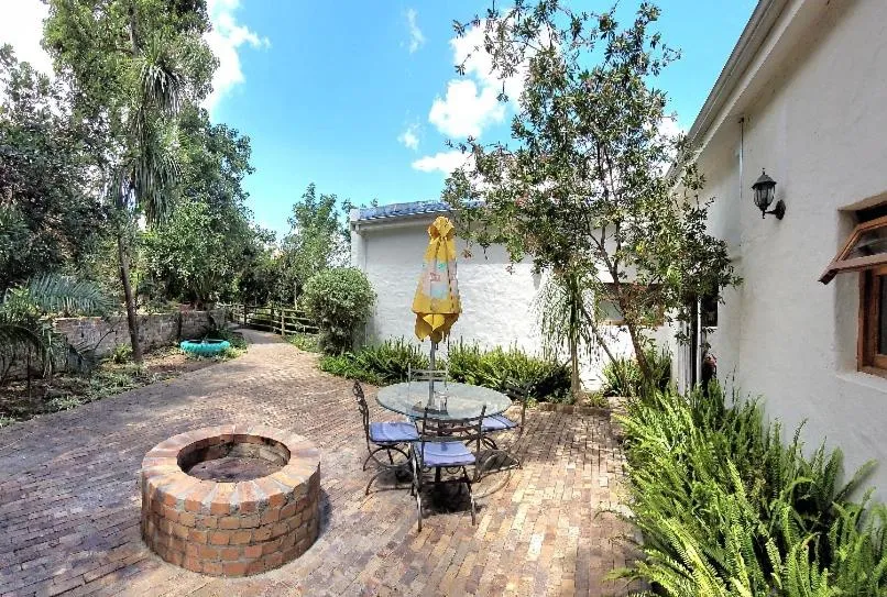 Patio in De Molen Guest House