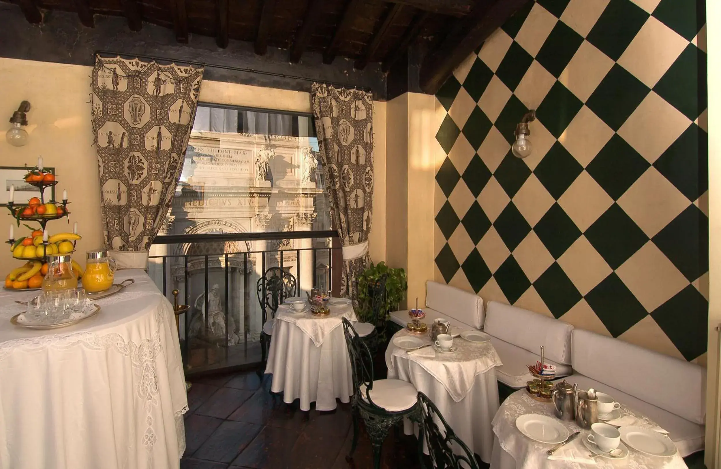 Restaurant/places to eat in Hotel Fontana Restaurant/places to eat in Hotel Fontana