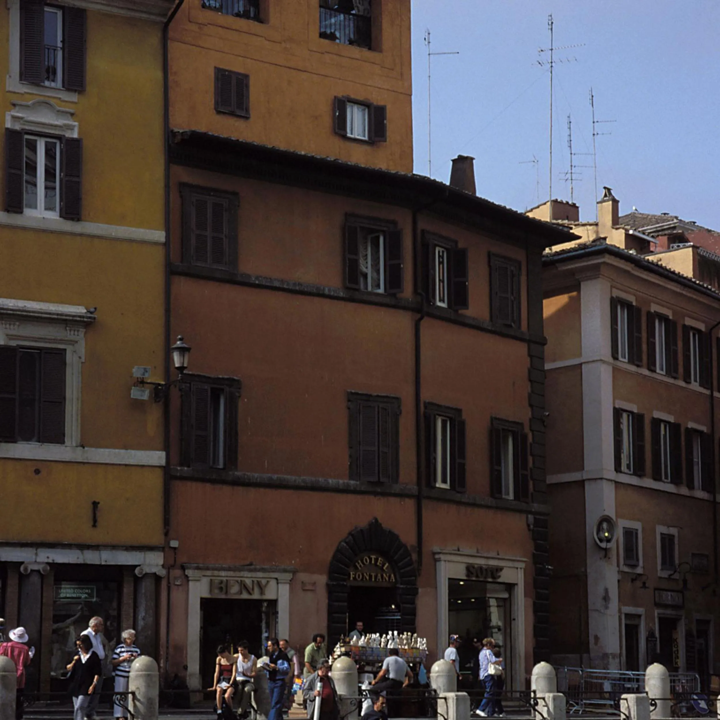 Facade/entrance in Hotel Fontana