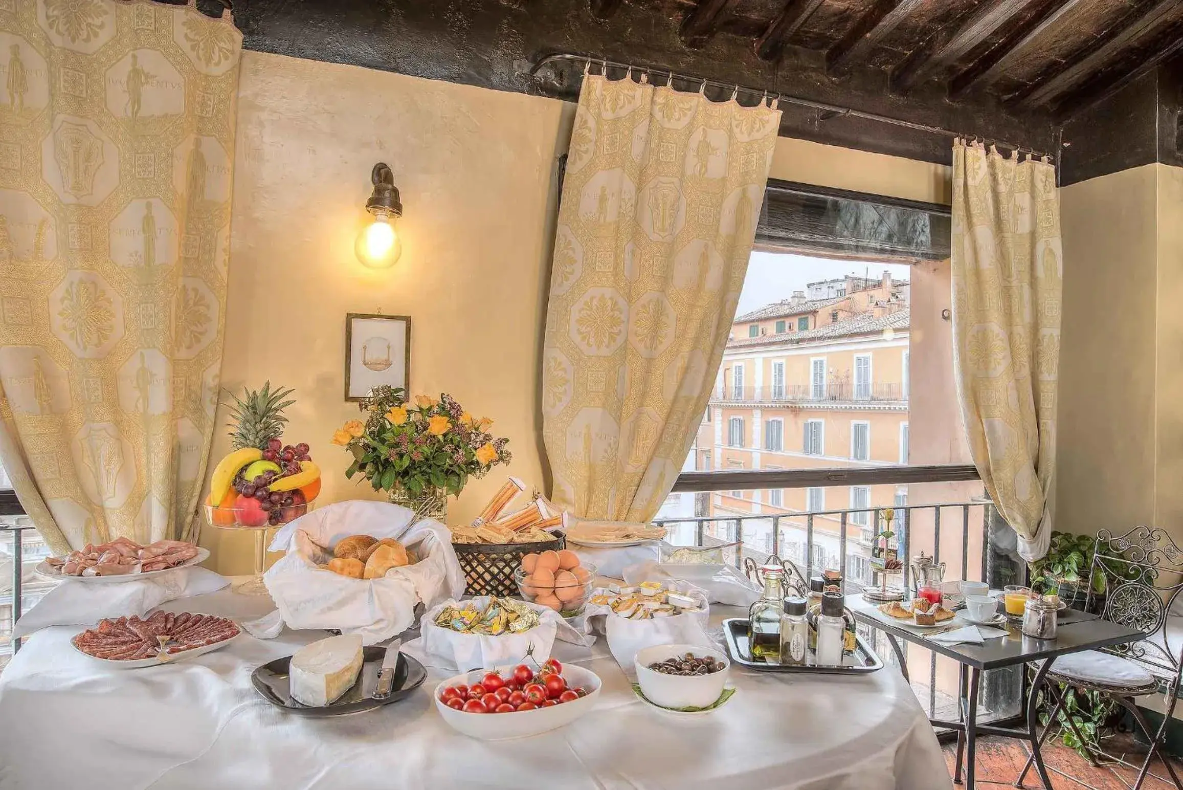 Lounge or bar in Hotel Fontana Lounge or bar in Hotel Fontana