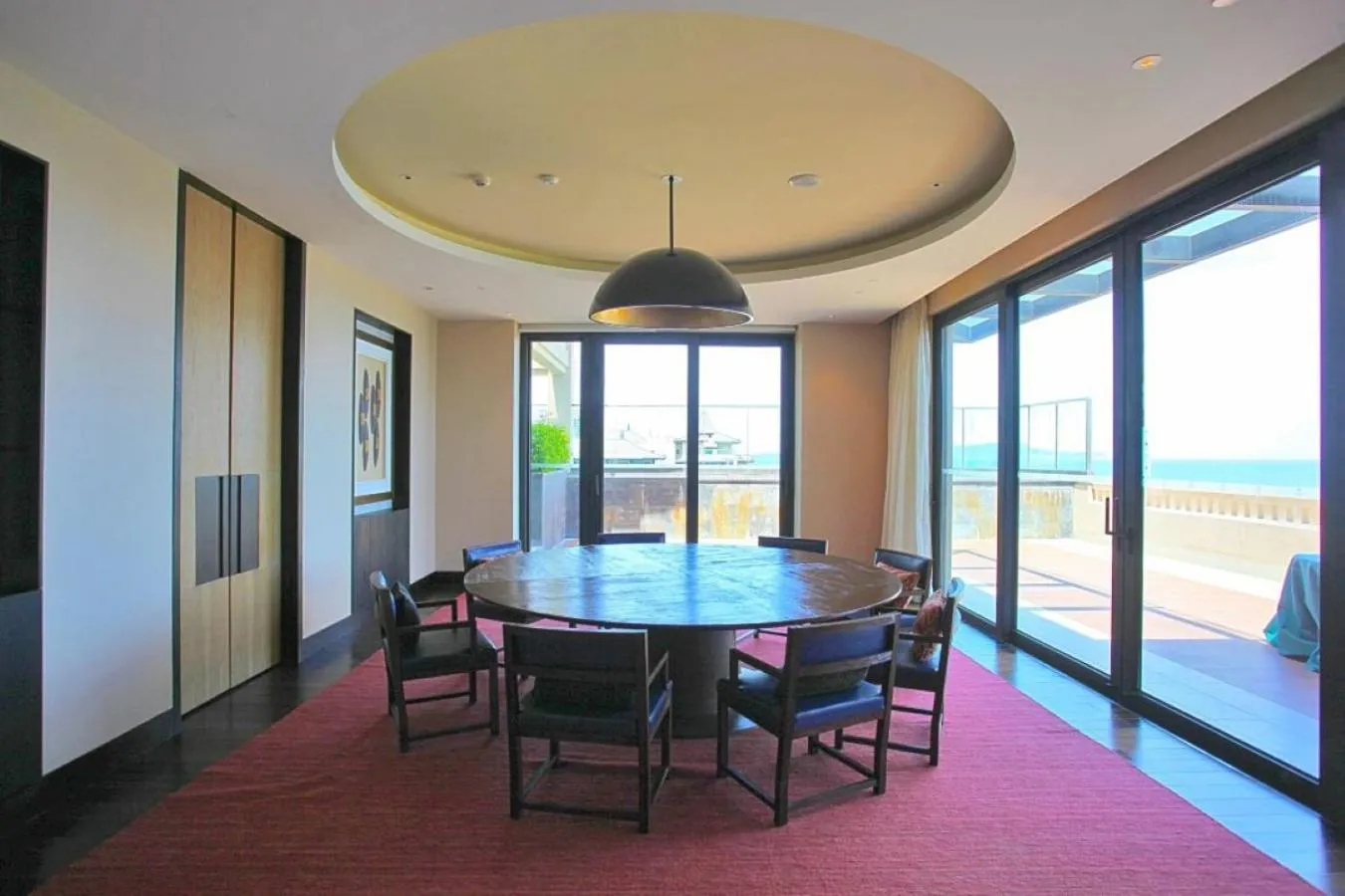 Dining area in Raffles Hainan Clear Water Bay