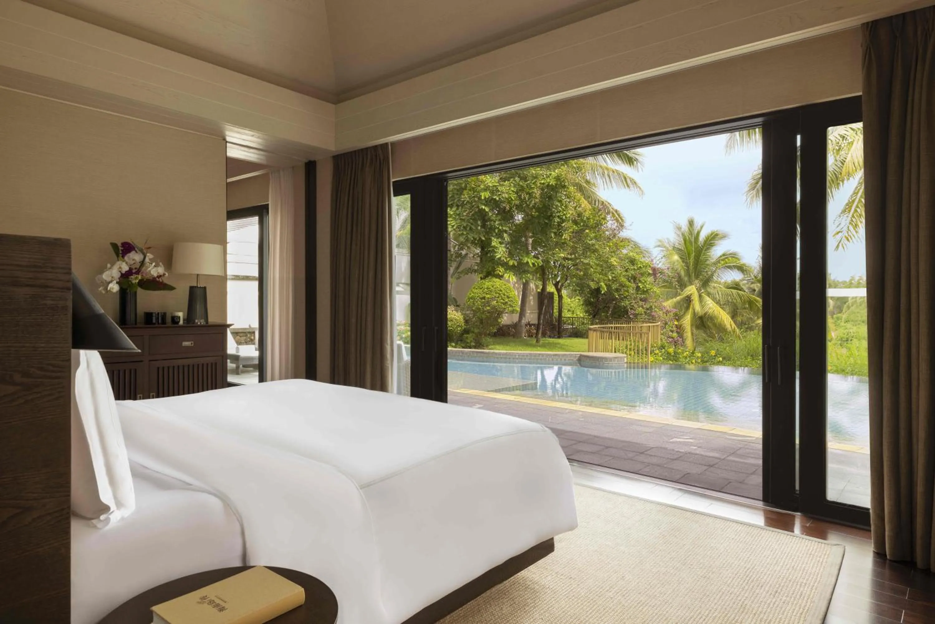 Bed in Raffles Hainan Clear Water Bay