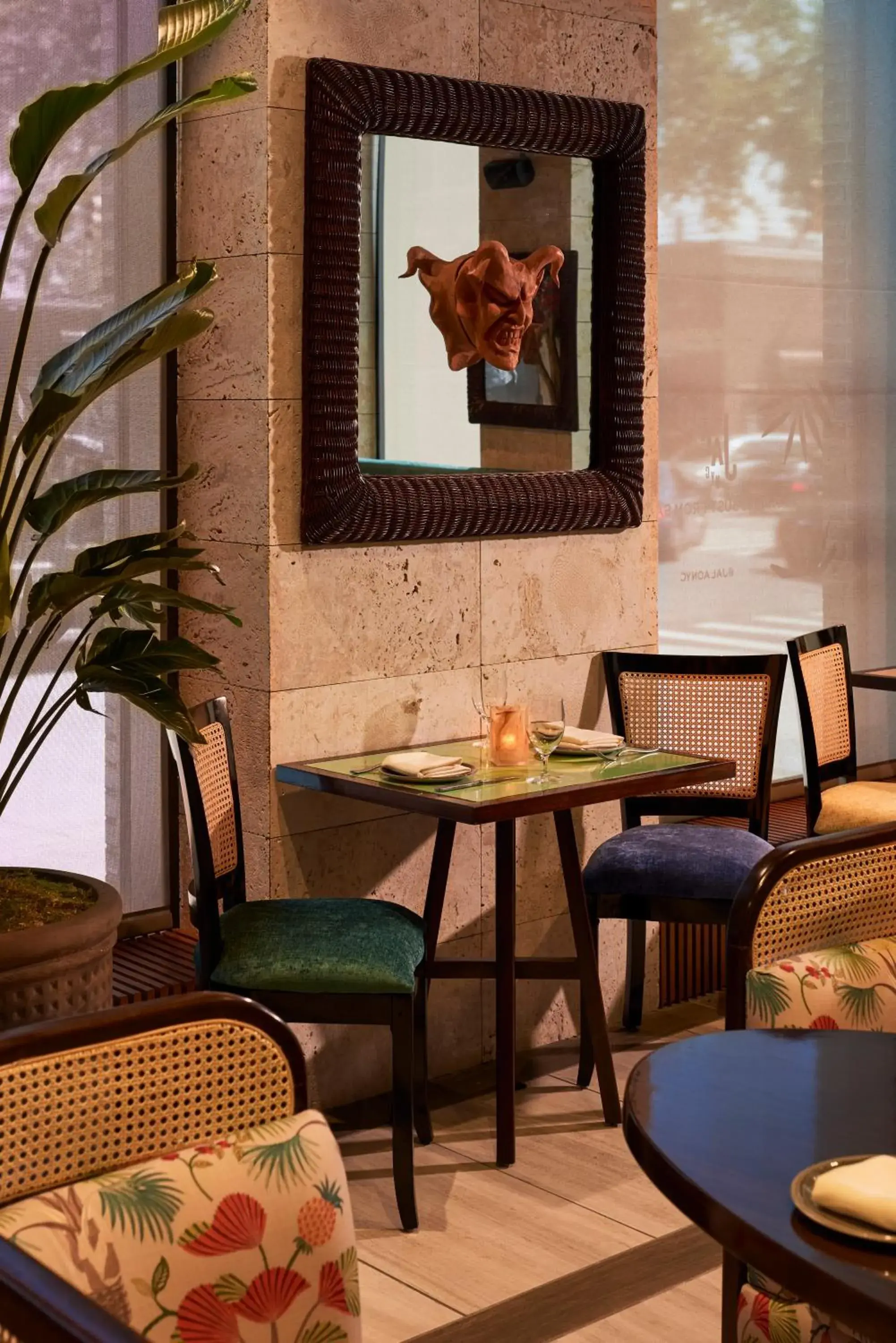 Restaurant/places to eat in Radio Hotel Restaurant/places to eat in Radio Hotel