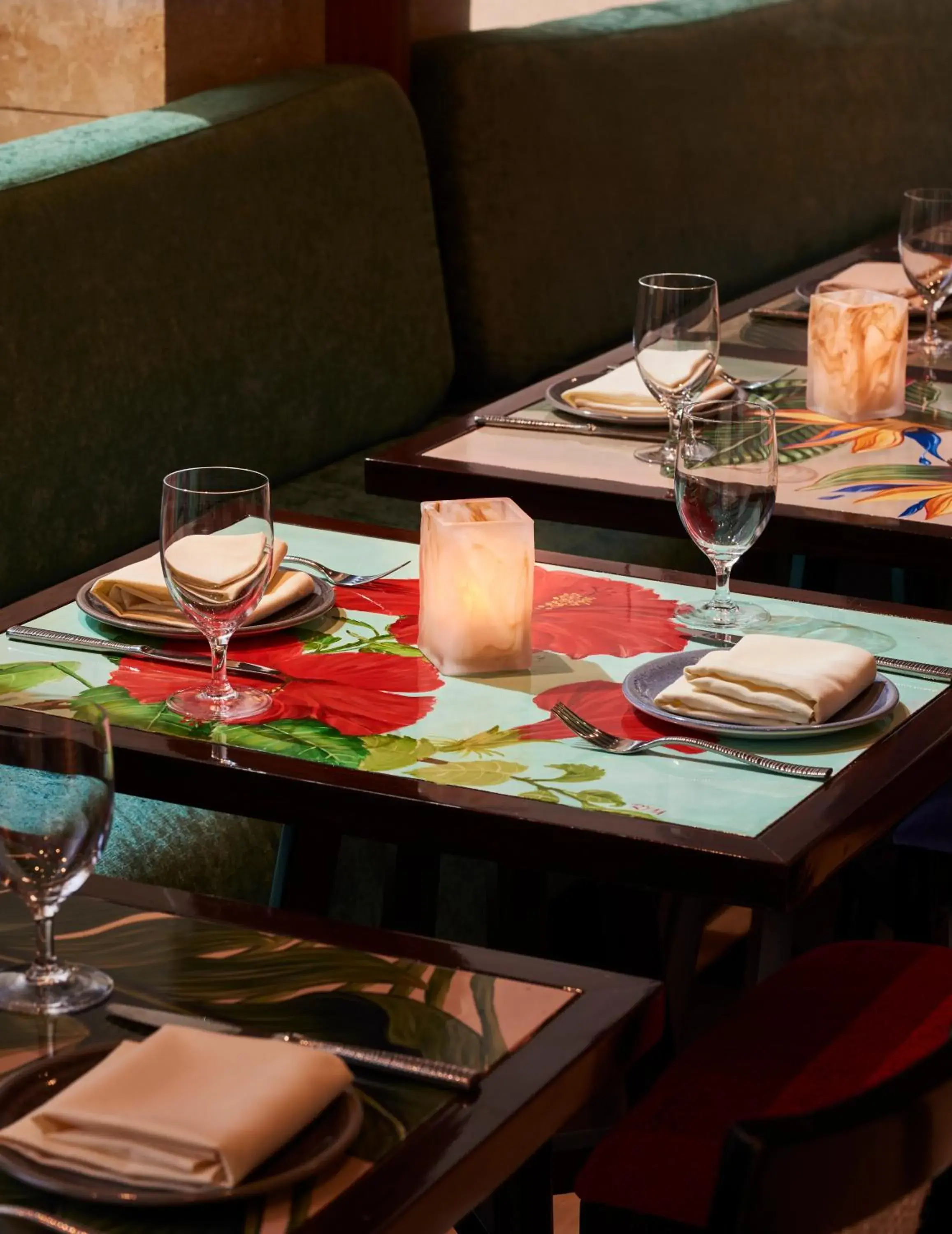 Restaurant/places to eat in Radio Hotel Restaurant/places to eat in Radio Hotel