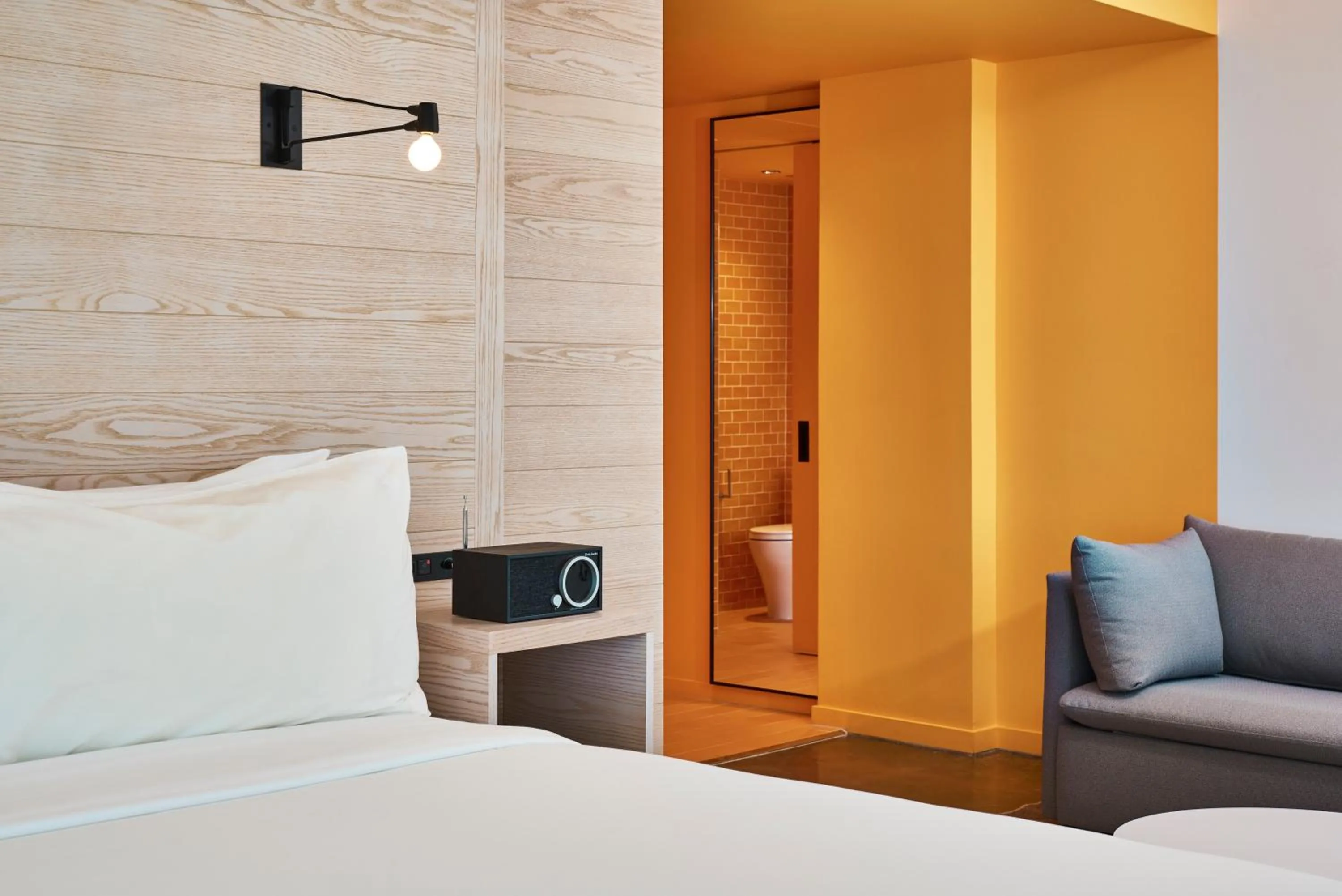 Bathroom, Bed in Radio Hotel